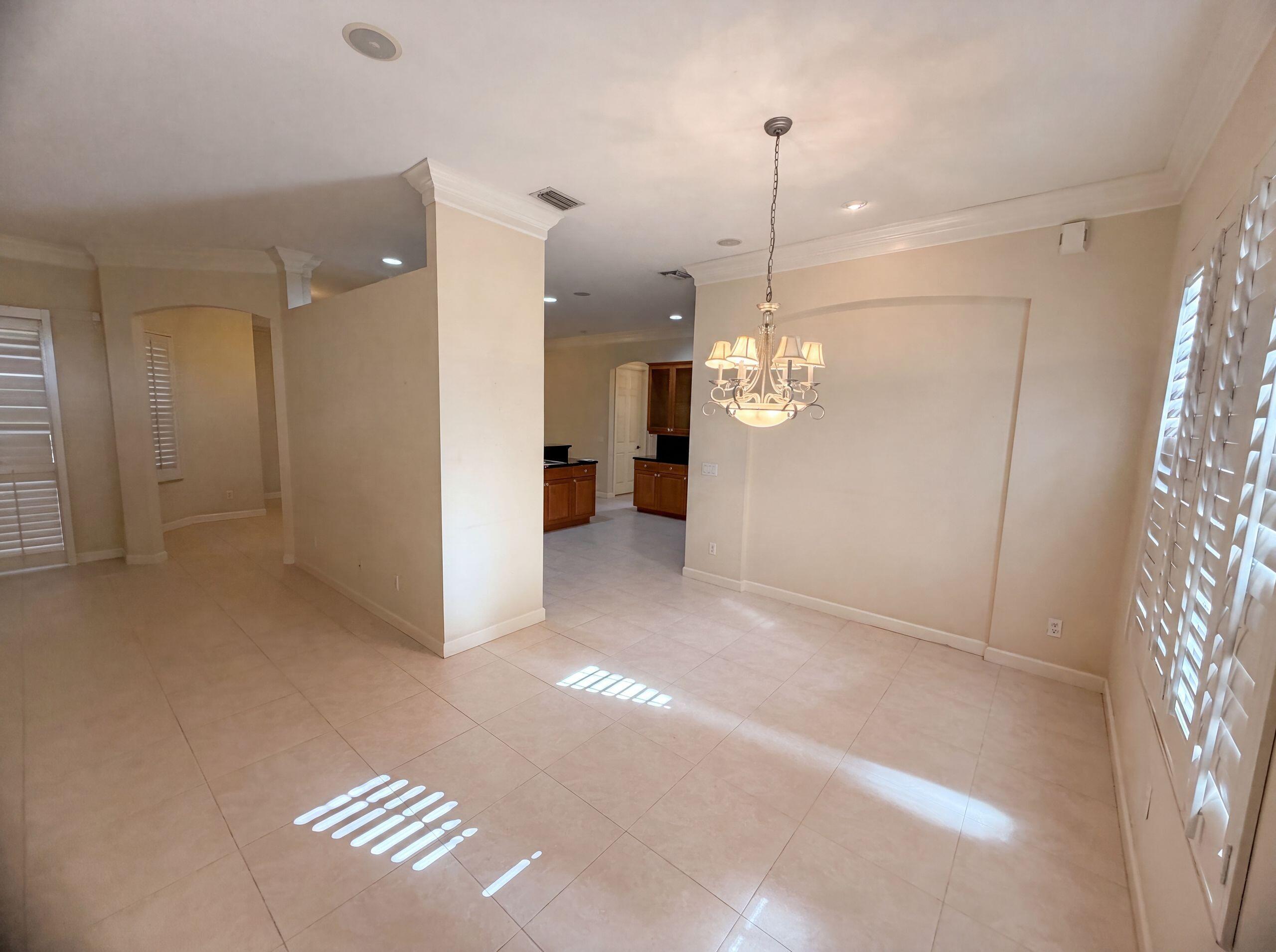 424 Dover Property Photo 7