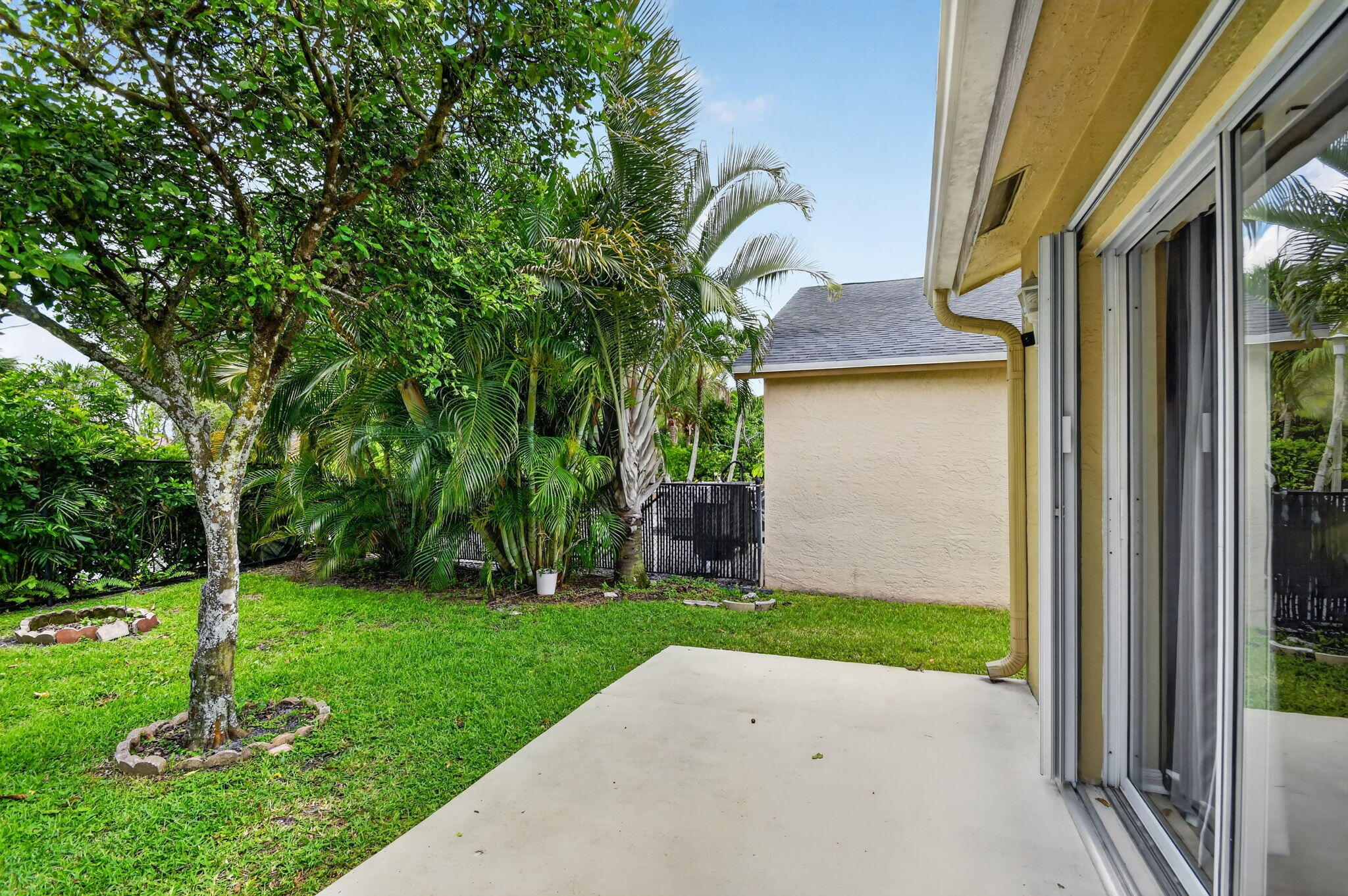 1080 Salmon Isle Property Photo 7
