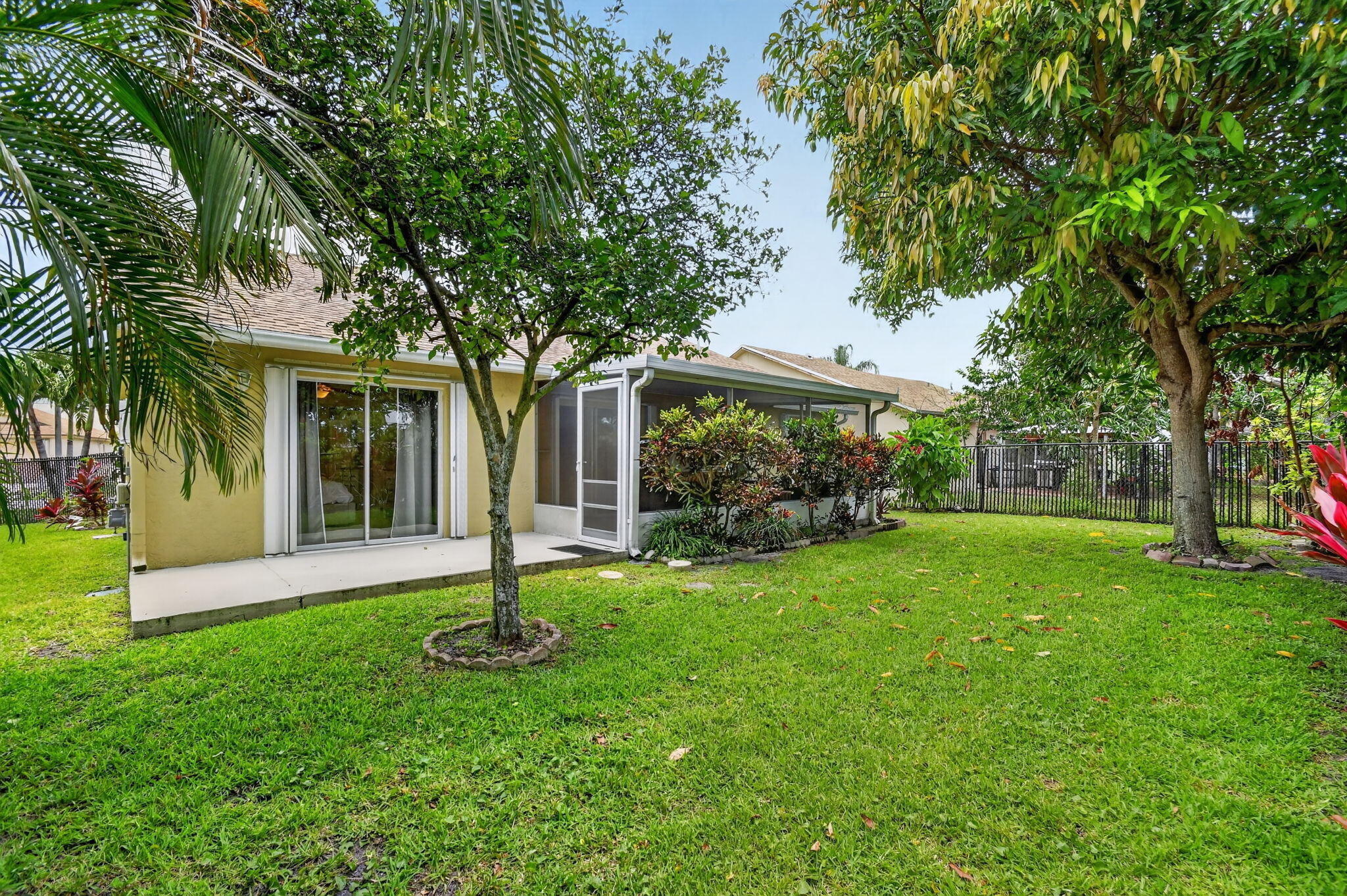 1080 Salmon Isle Property Photo 10