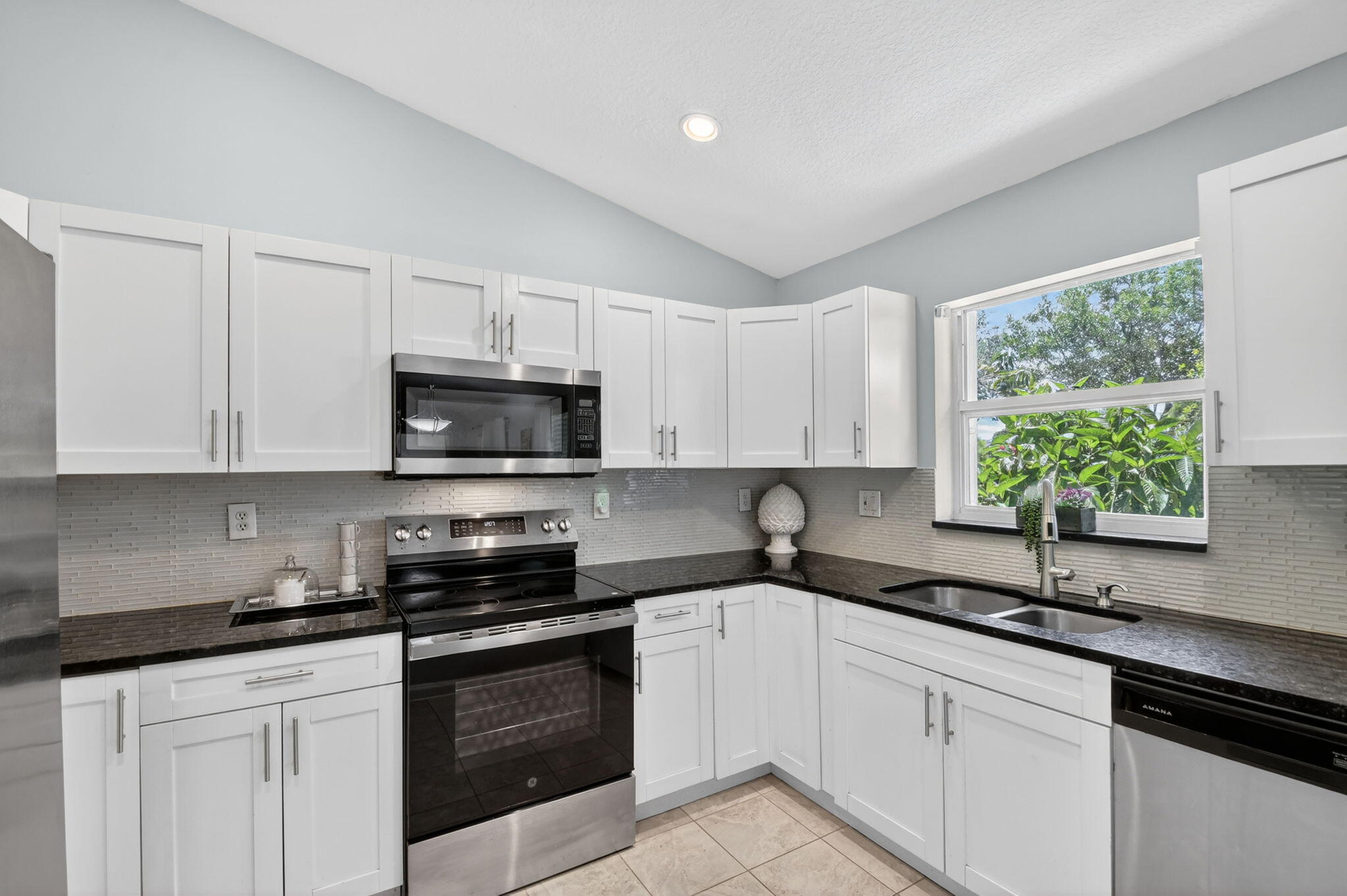 1080 Salmon Isle Property Photo 28