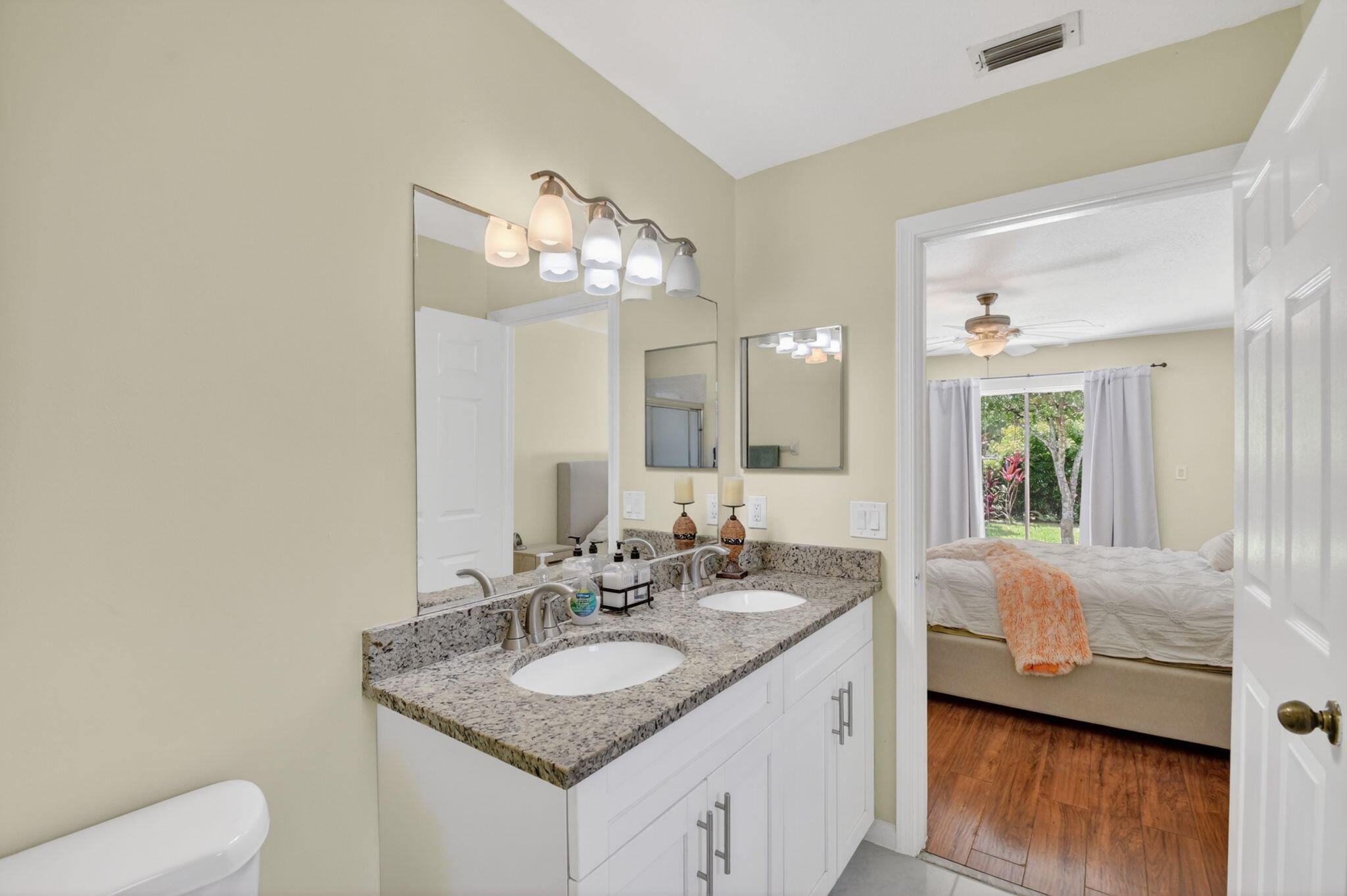 1080 Salmon Isle Property Photo 37