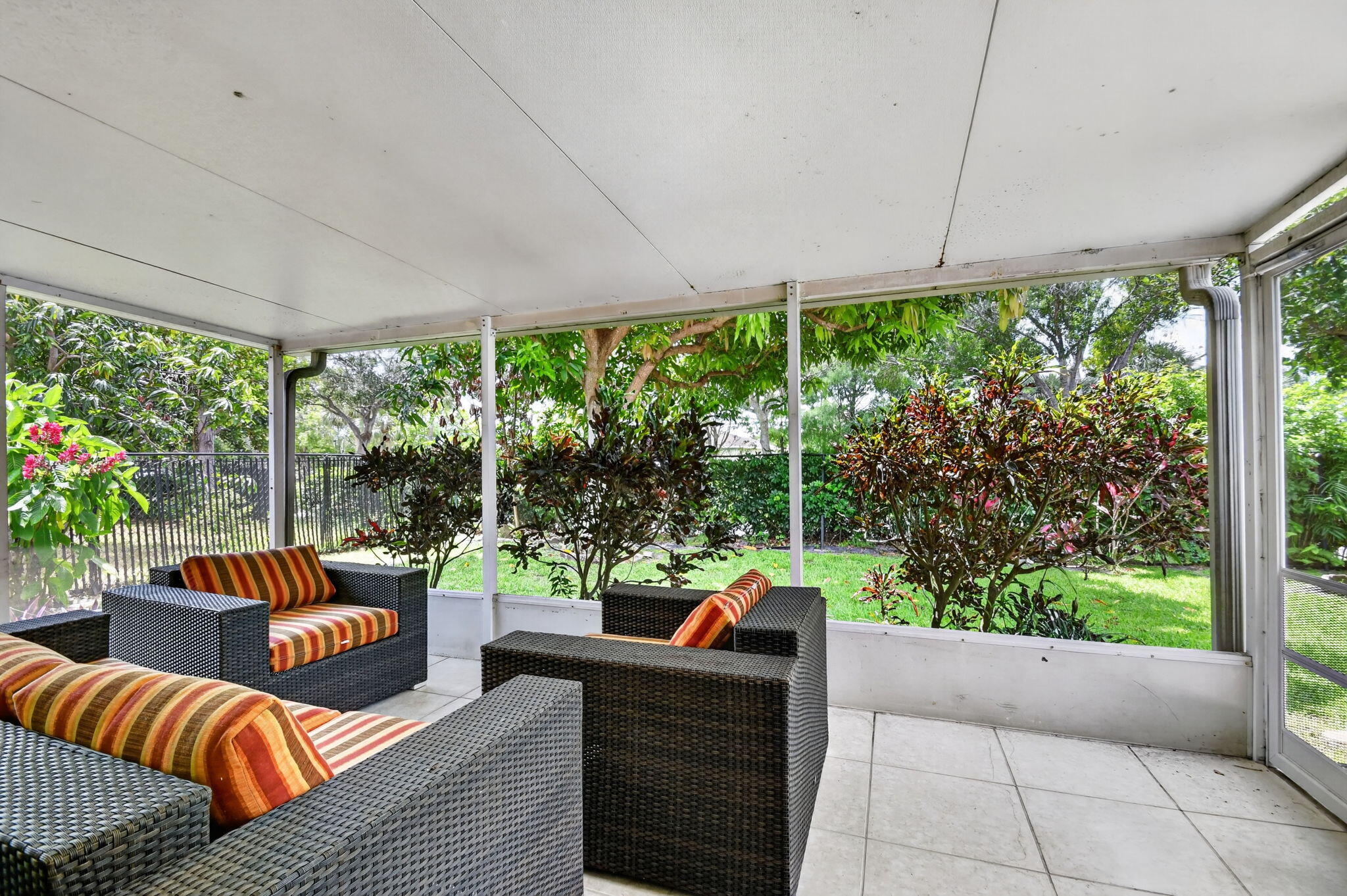 1080 Salmon Isle Property Photo 49