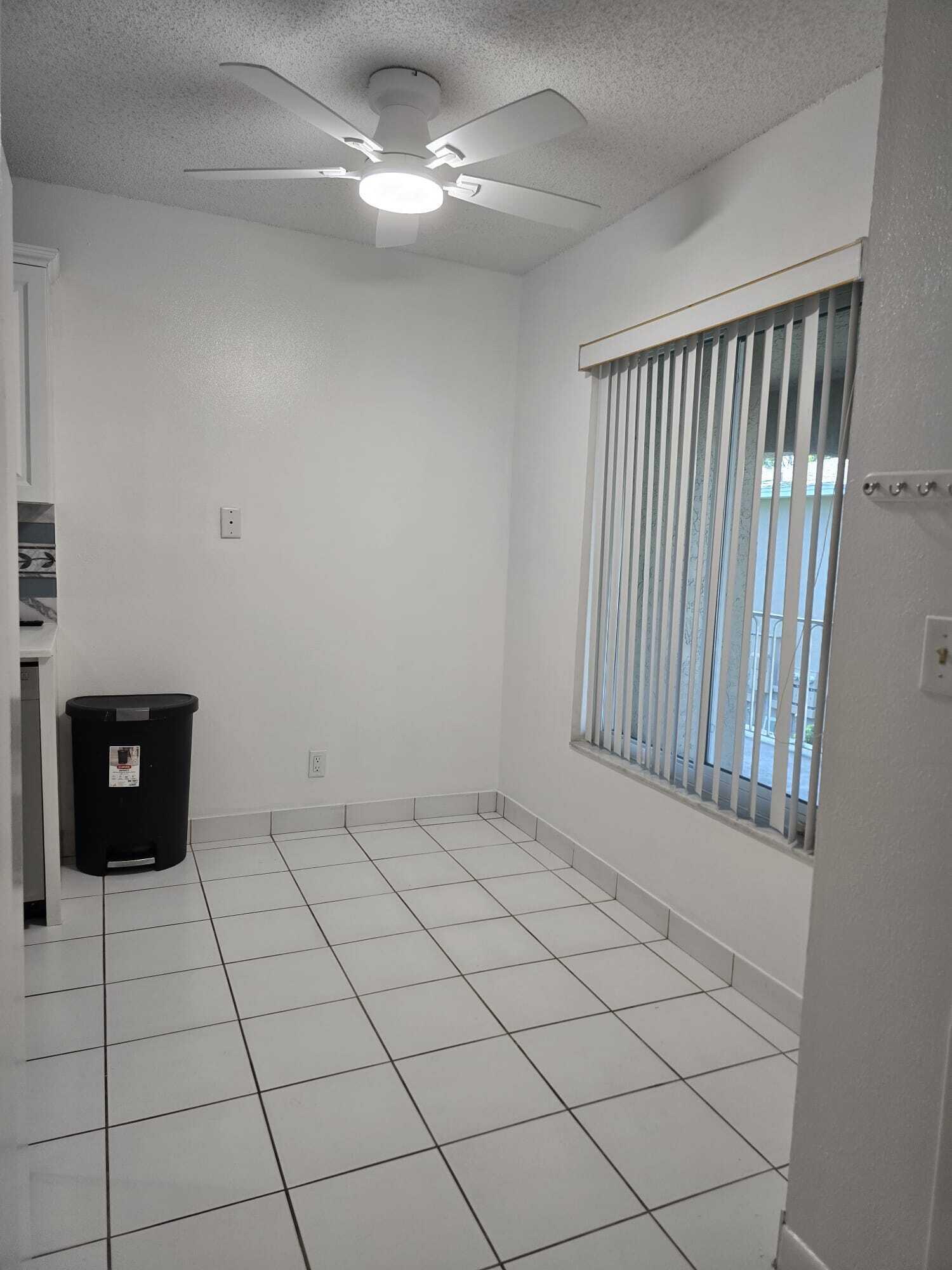 13696 Via Flora G Property Photo 6
