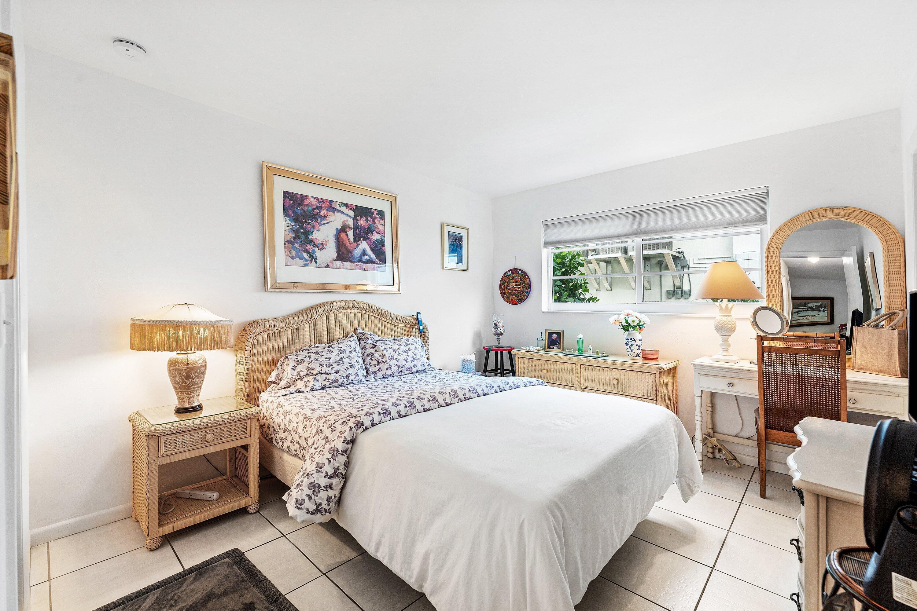 5505 N Ocean Boulevard 15-103 Property Photo 6