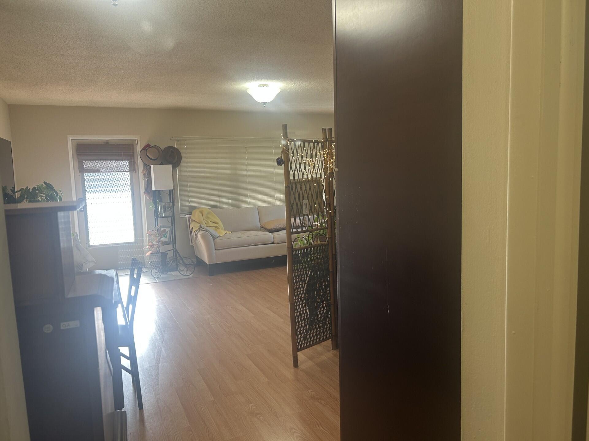 126 Bedford E Property Photo 7