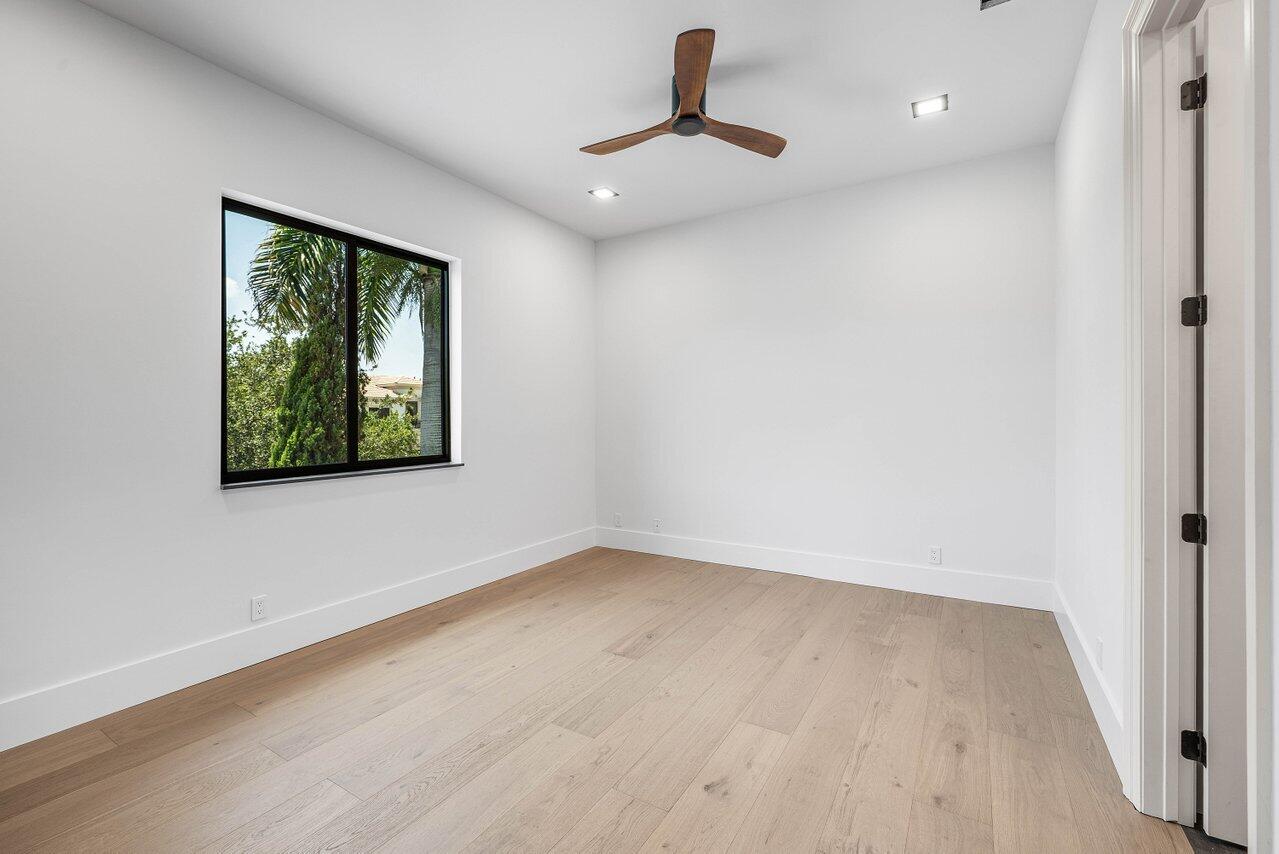 17931 Lake Azure Way Property Photo 46