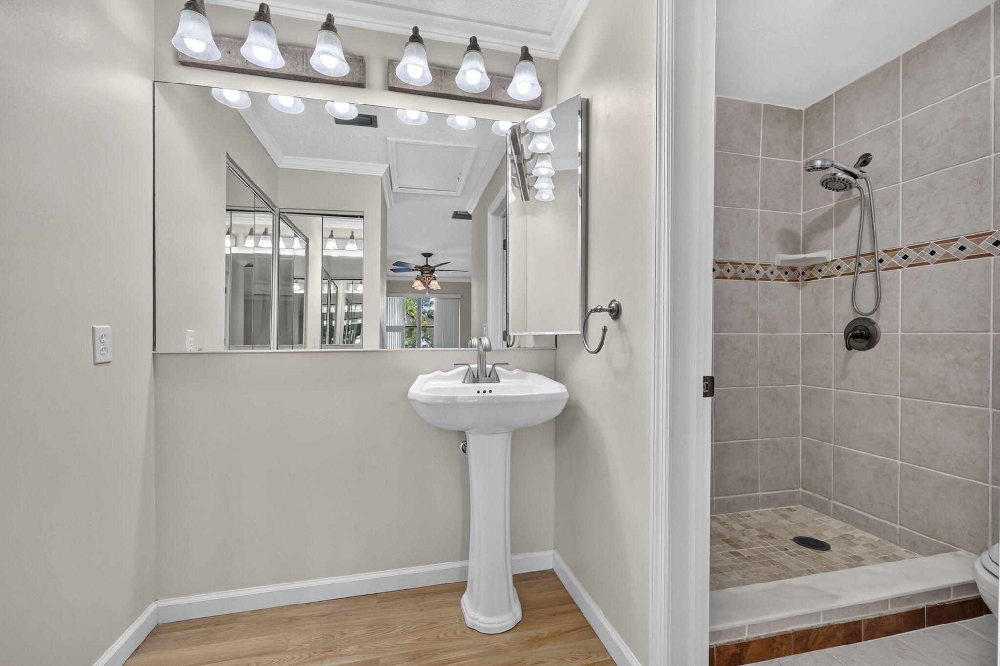 184 Mastic Tree Court Property Photo 33