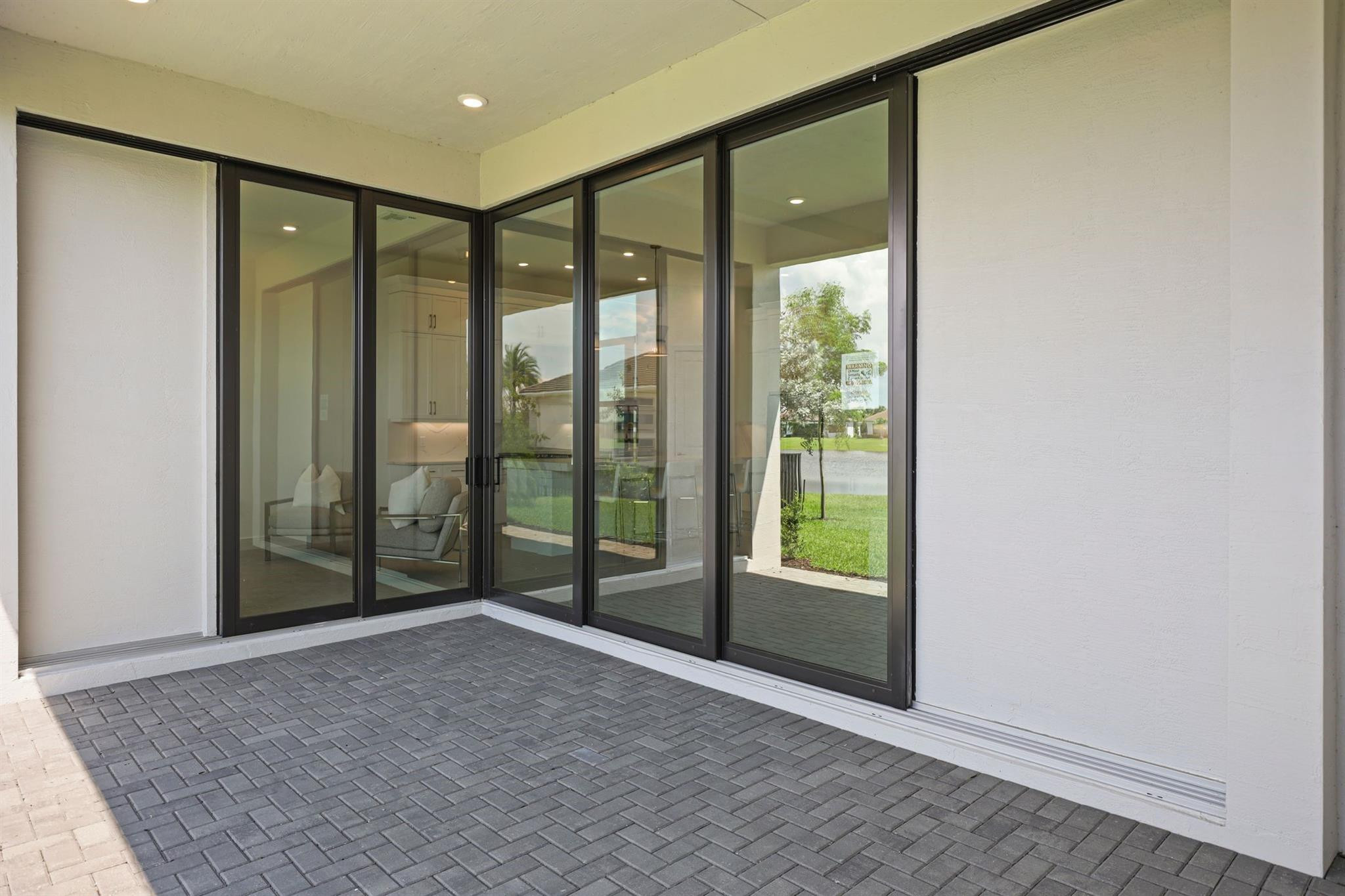 5303 Saint Armands Way Property Photo 34