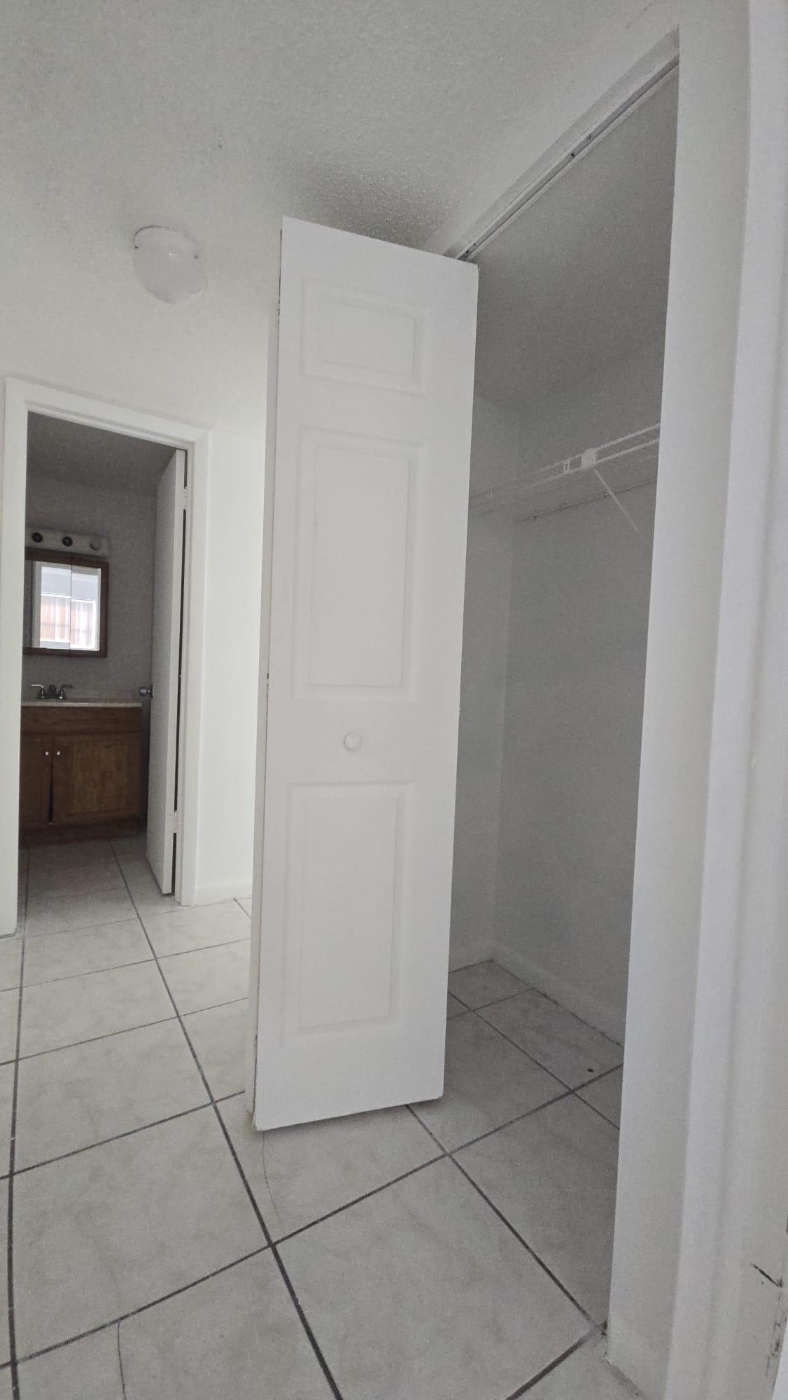 3600 Nw 21st Street 203 Property Photo 7