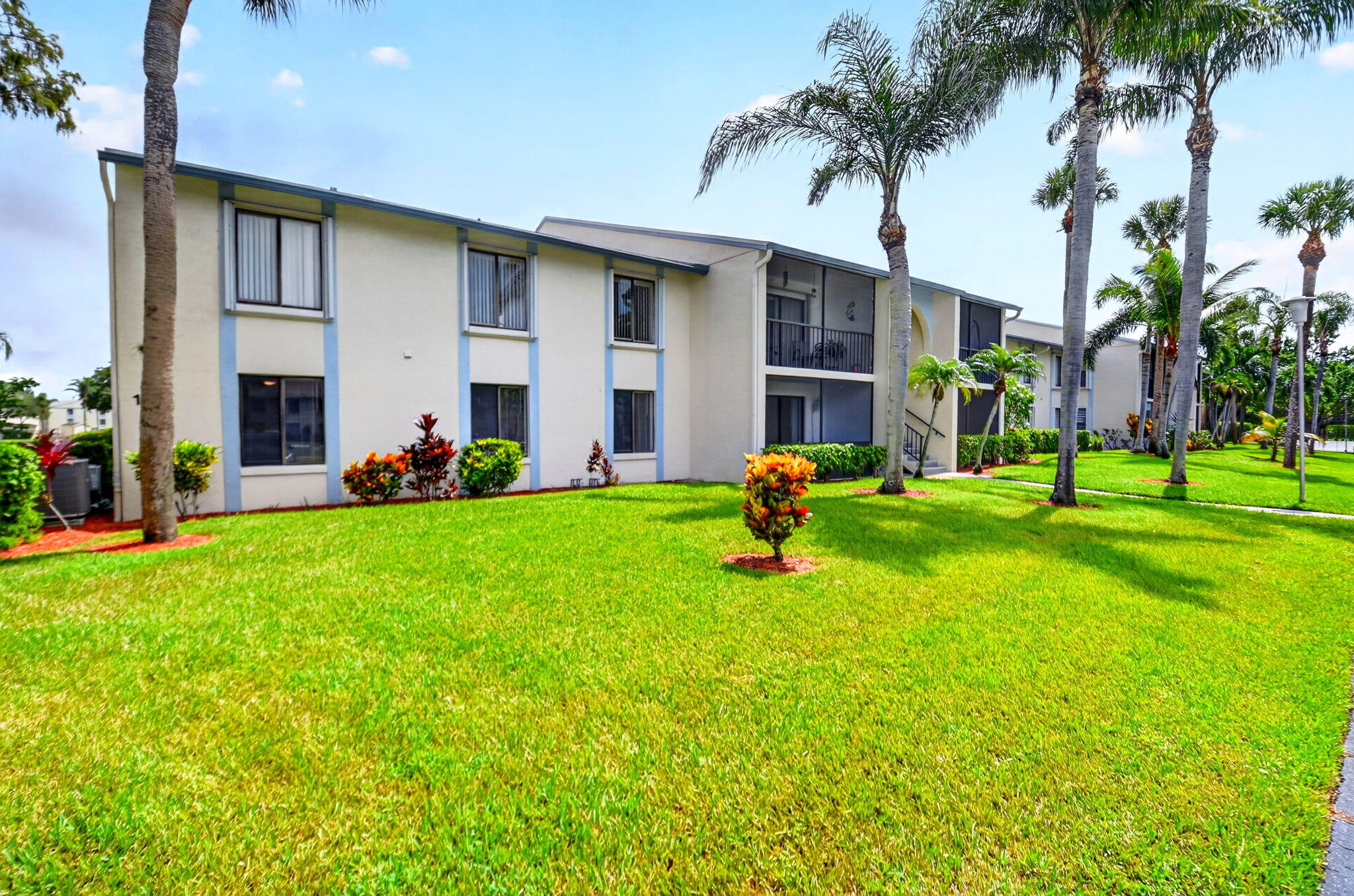 1114 Green Pine Boulevard A1 Property Photo 2