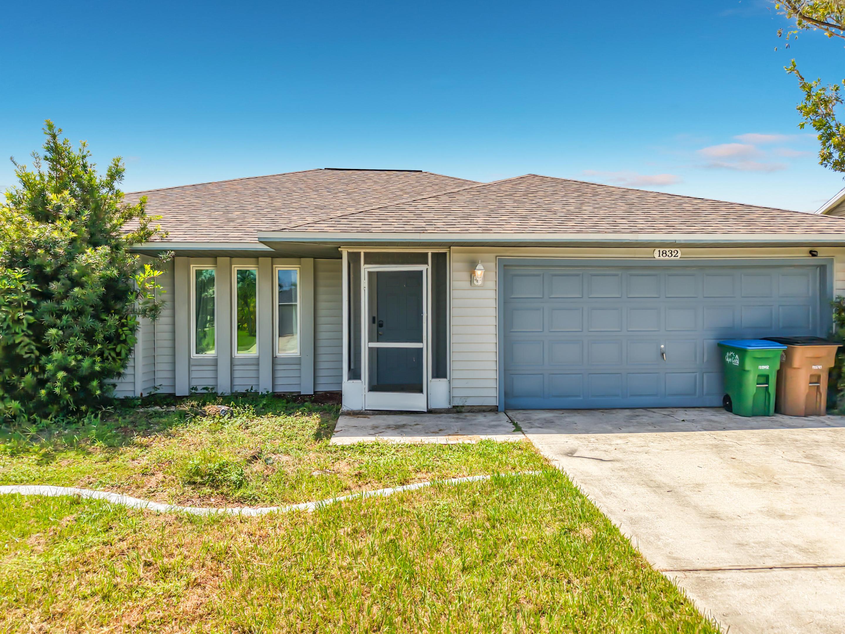 1832 Se Van Loon Terrace Property Photo 3