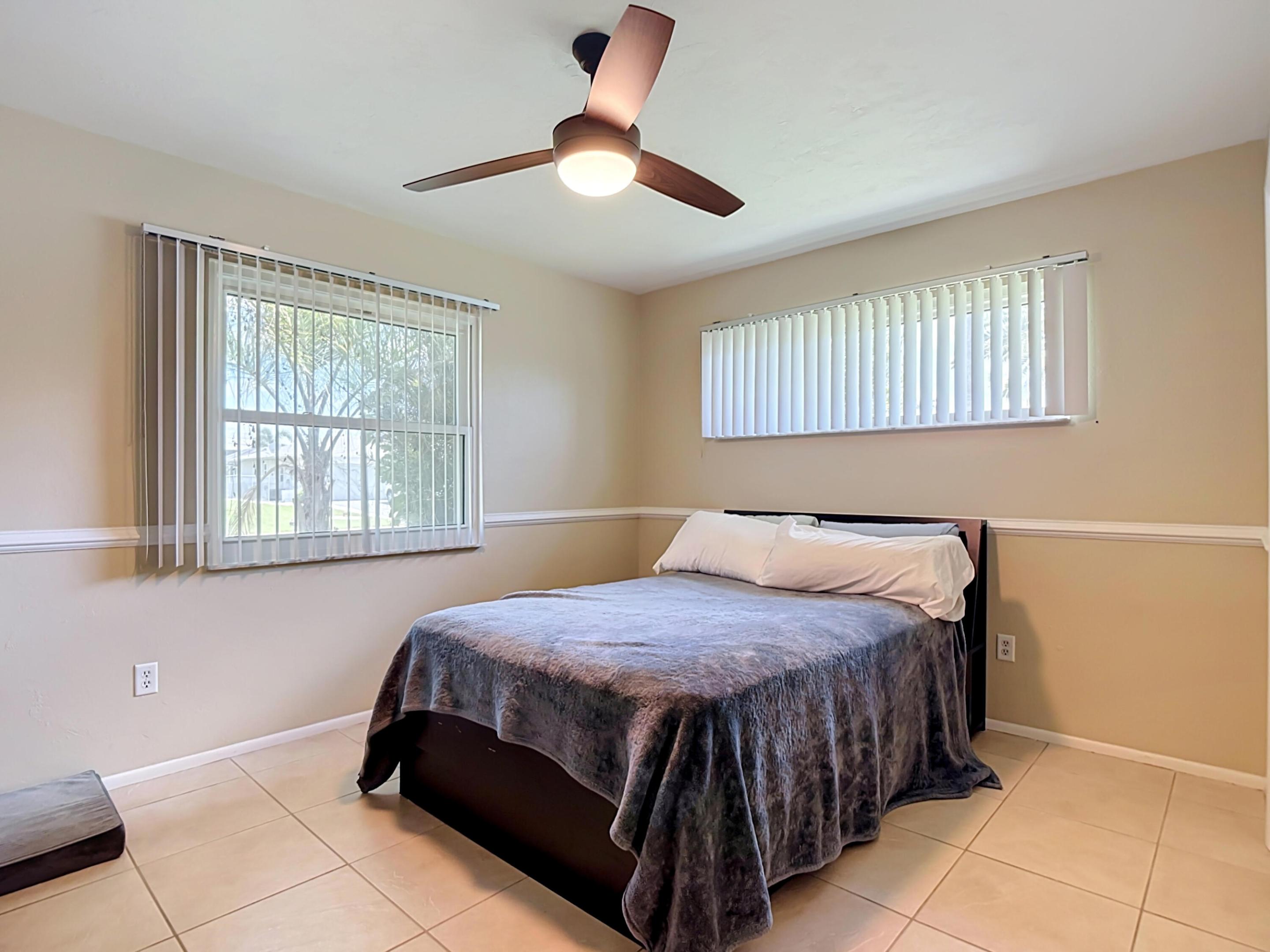 1832 Se Van Loon Terrace Property Photo 31