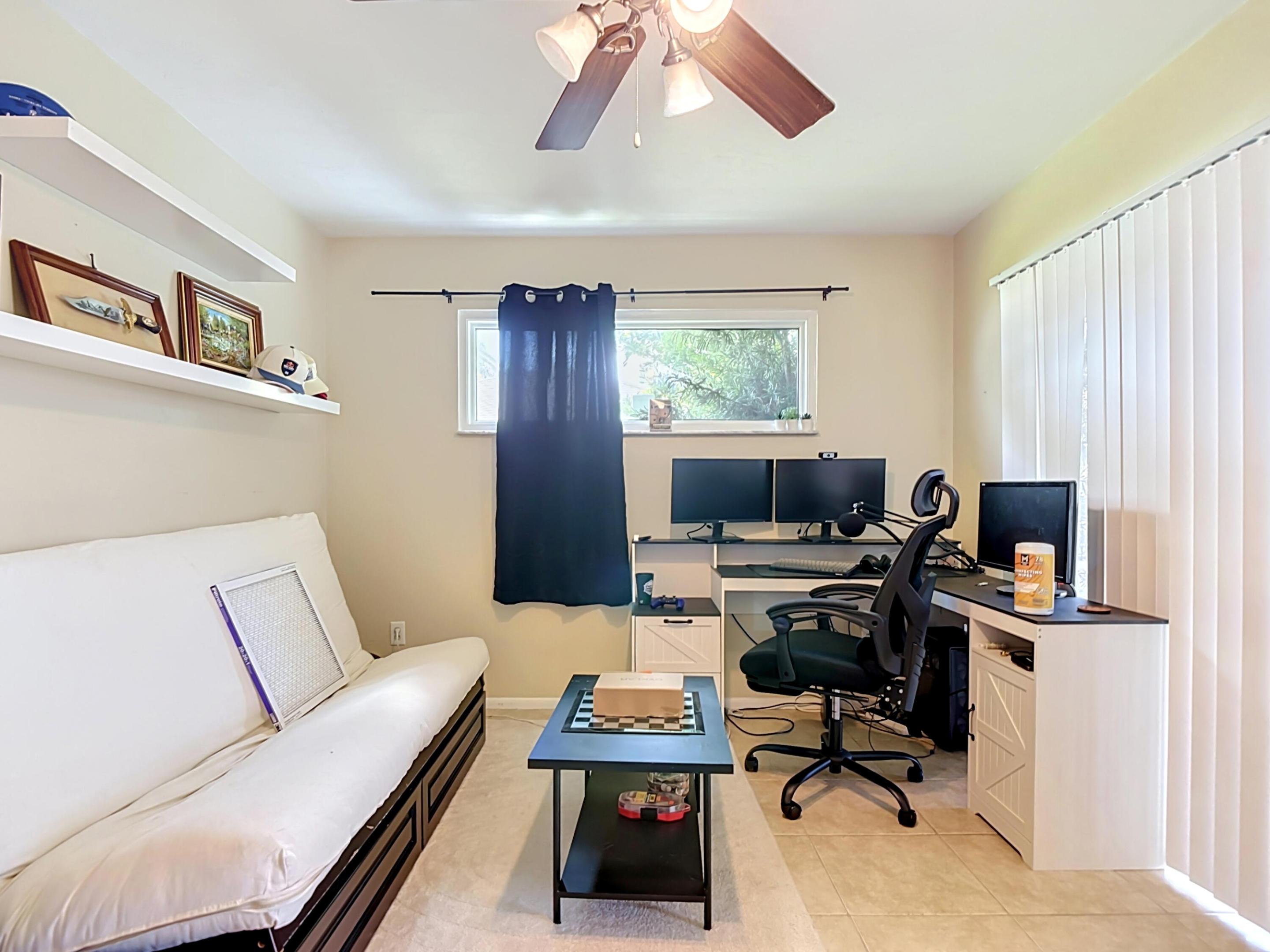 1832 Se Van Loon Terrace Property Photo 33