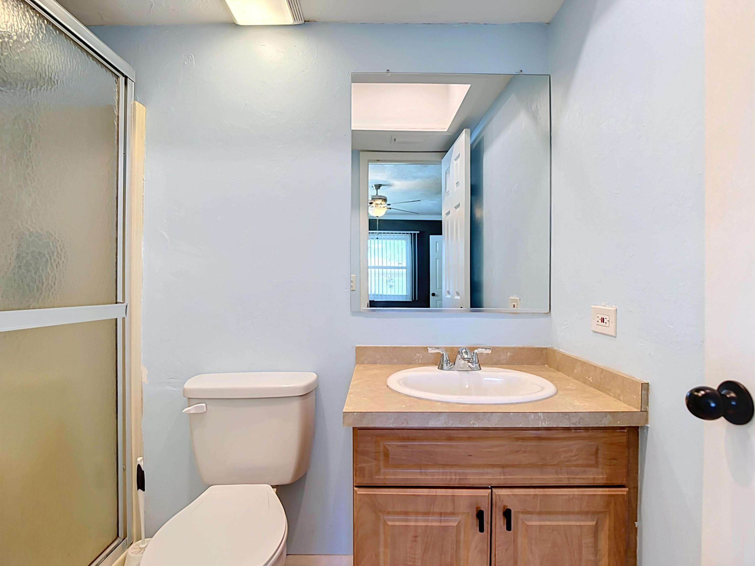 1832 Se Van Loon Terrace Property Photo 35