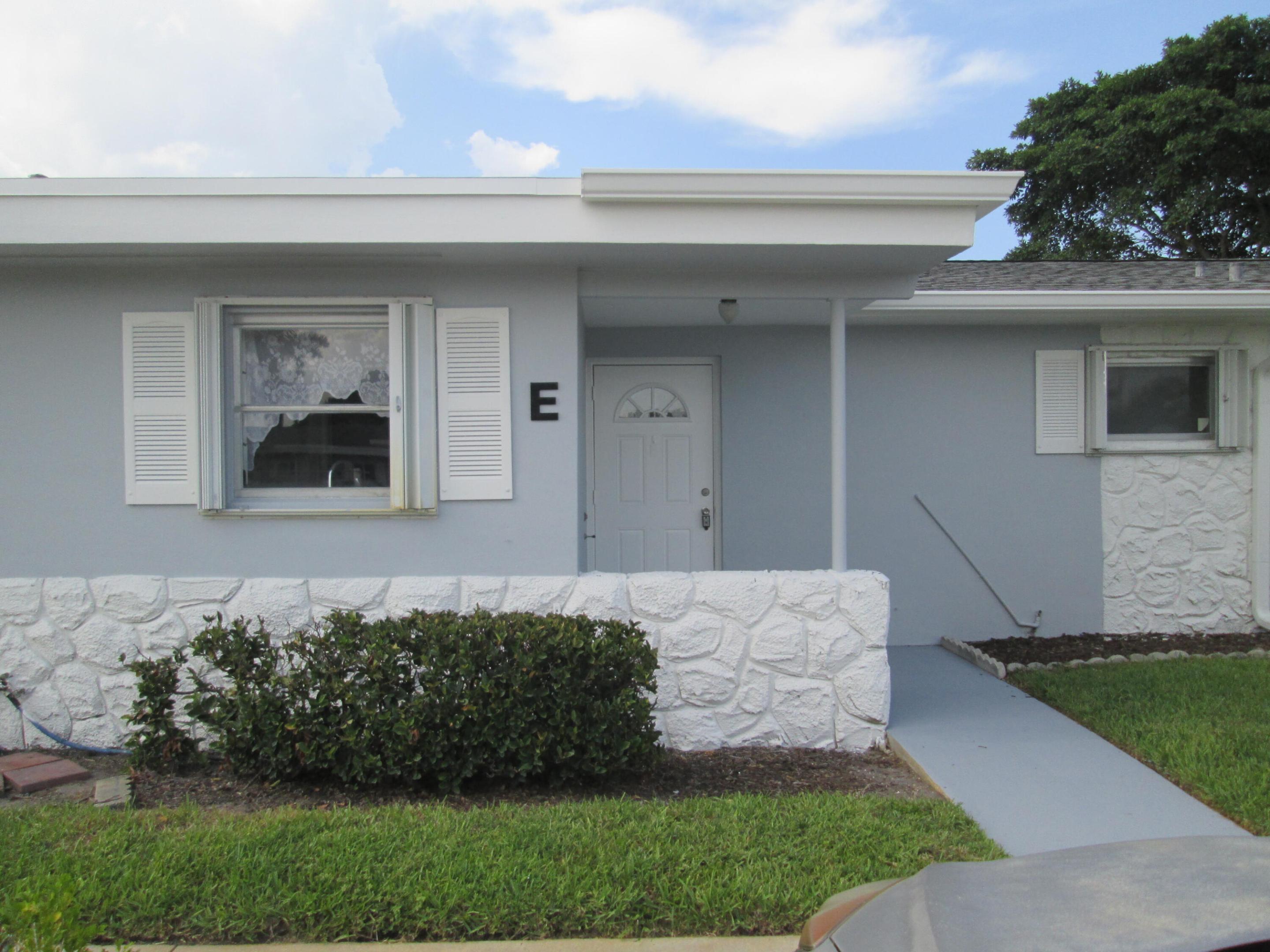 2611 W BARKLEY Drive W E Property Photo 1