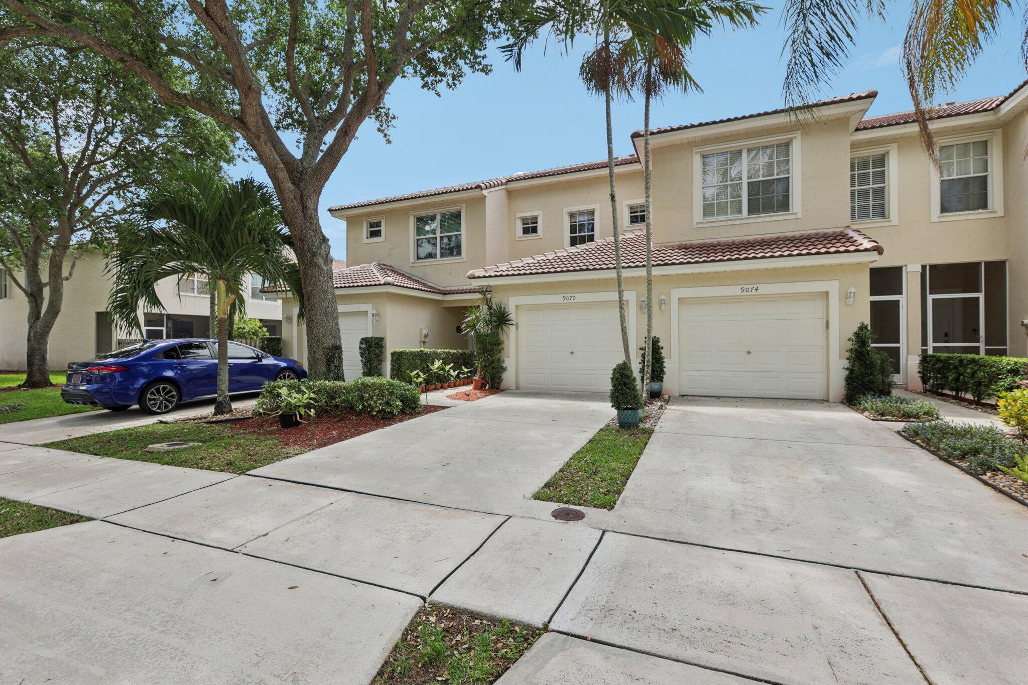 9070 Tremezzo Lane Property Photo 3