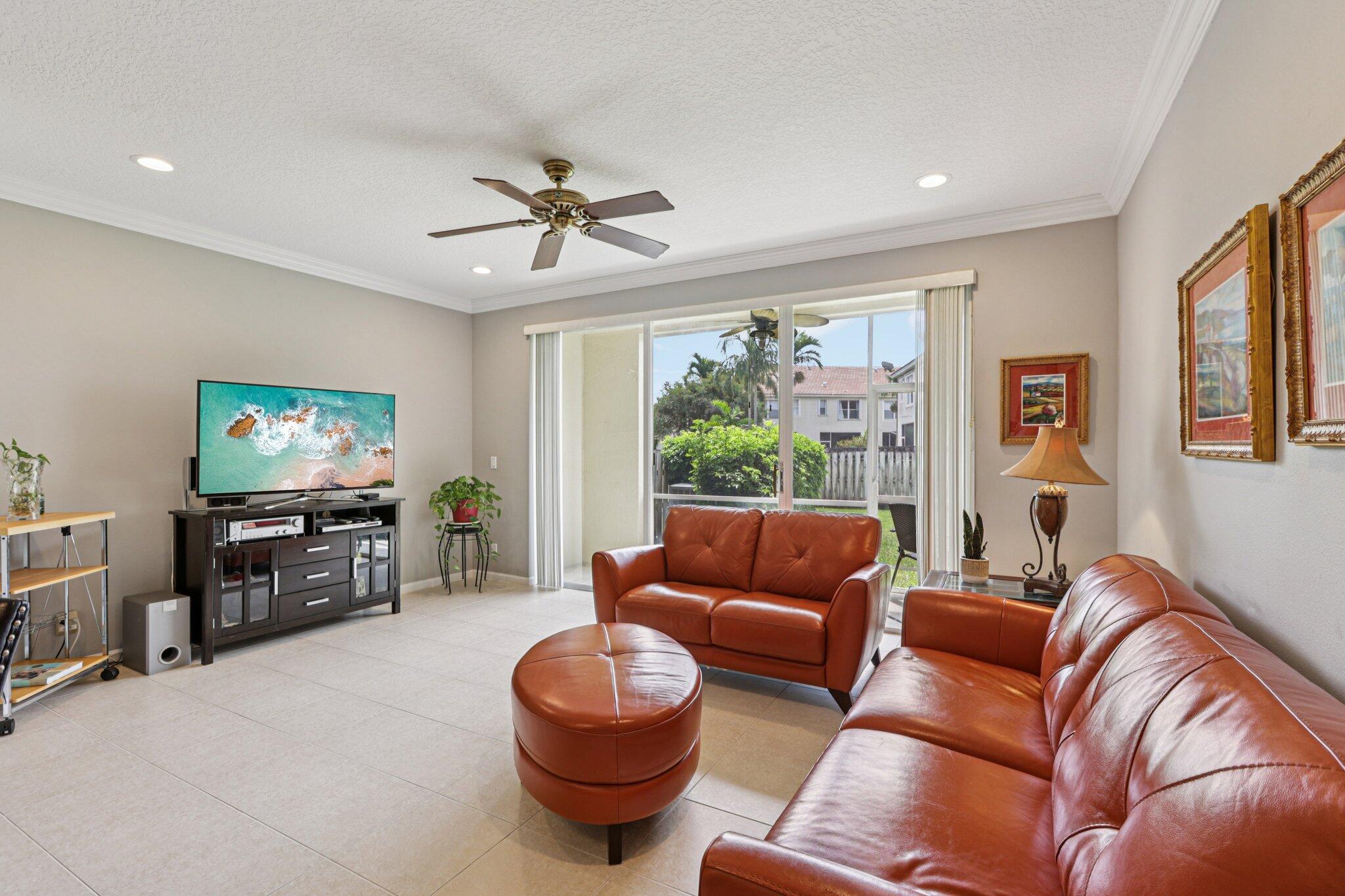 9070 Tremezzo Lane Property Photo 8