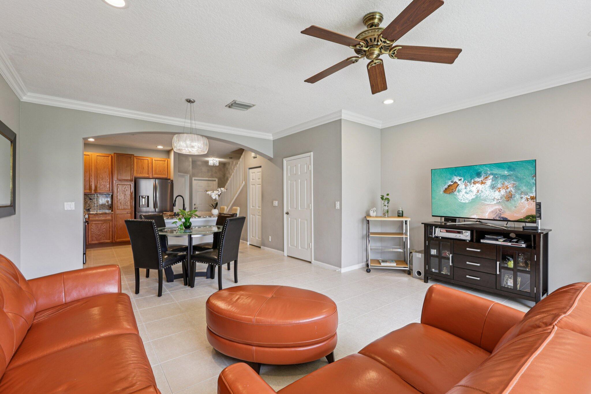 9070 Tremezzo Lane Property Photo 10