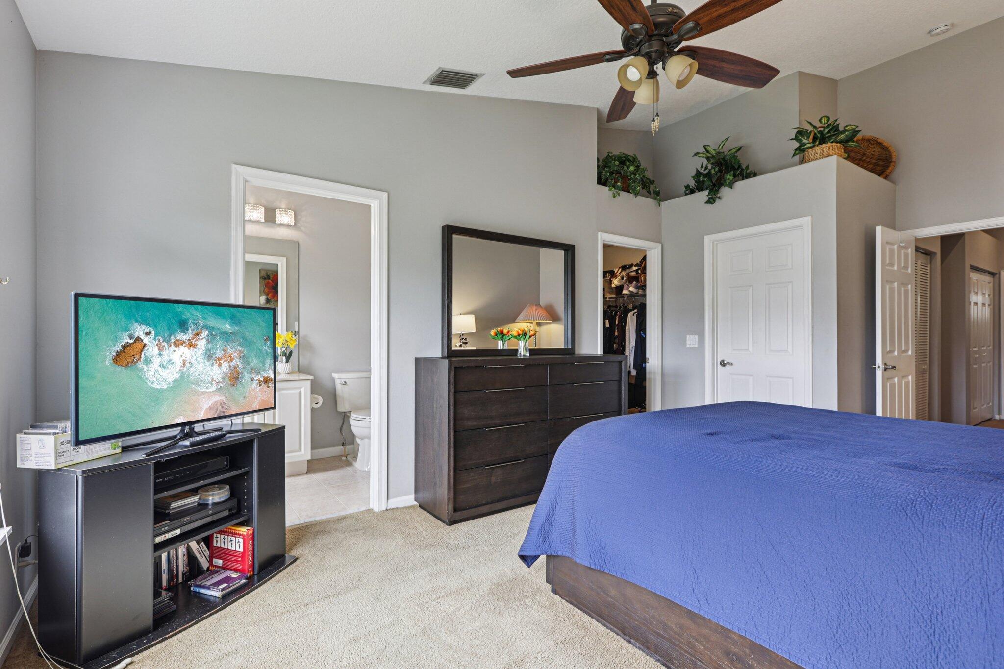 9070 Tremezzo Lane Property Photo 16
