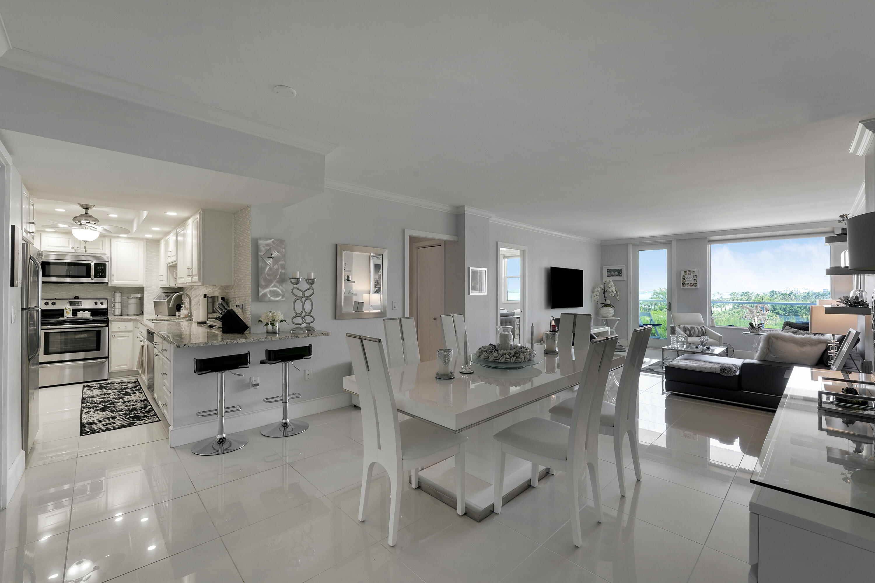 3450 S Ocean Boulevard 424 Property Photo 1