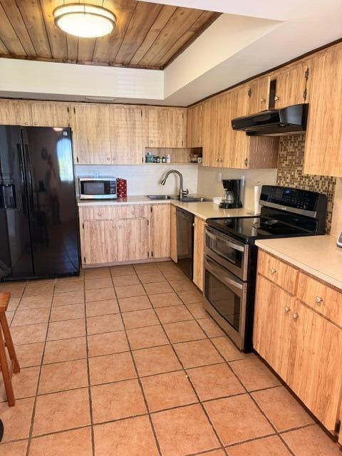 316 Orange Tree Drive C Property Photo 4