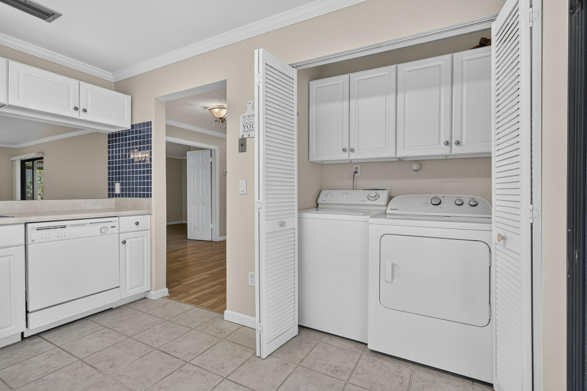184 Mastic Tree Court Property Photo 14