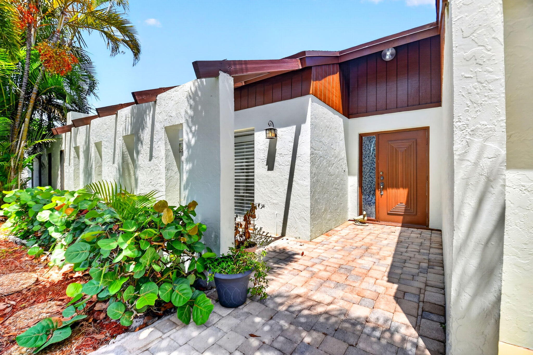 6747 Starkeys Place Property Photo 3