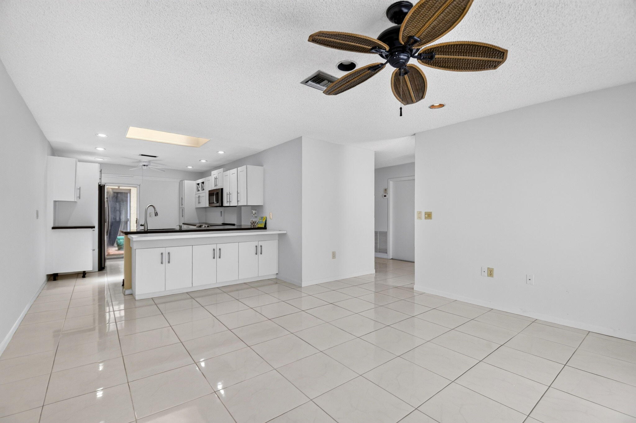 6747 Starkeys Place Property Photo 7