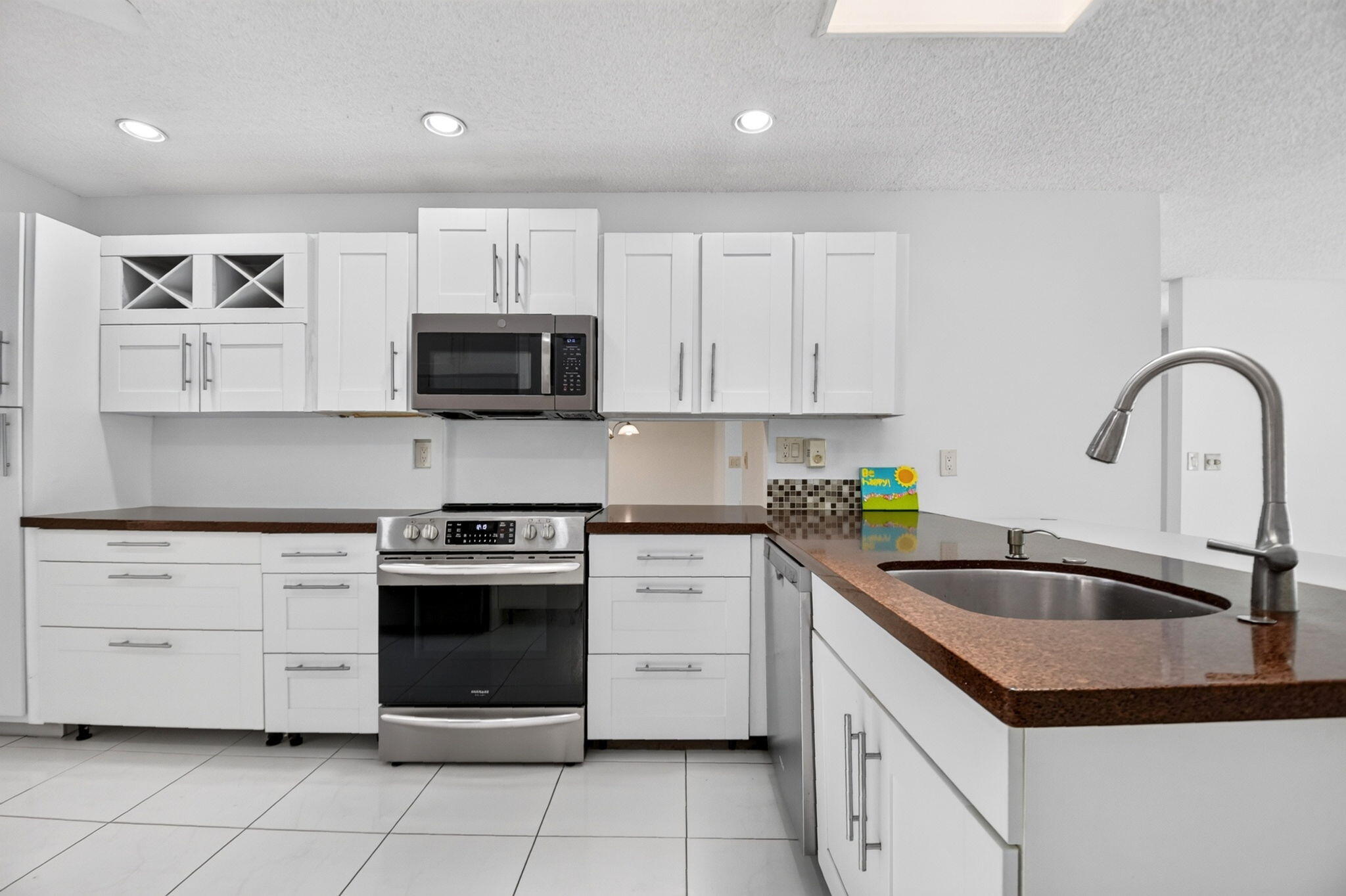 6747 Starkeys Place Property Photo 15