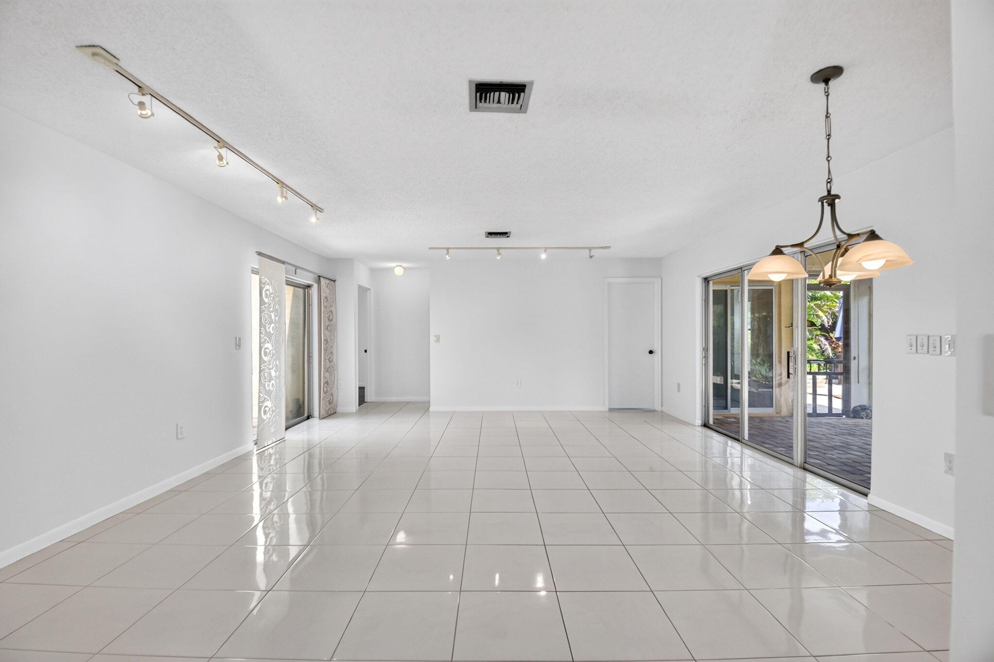 6747 Starkeys Place Property Photo 20