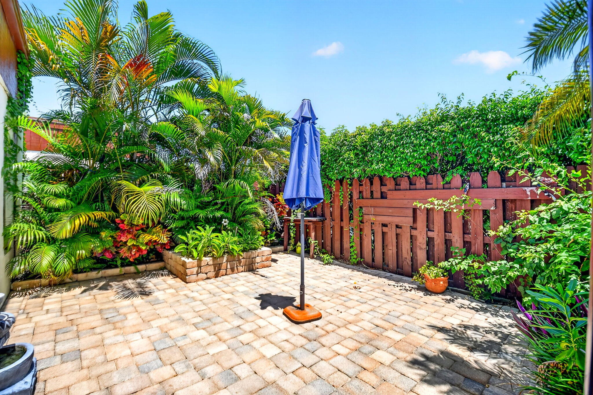 6747 Starkeys Place Property Photo 39