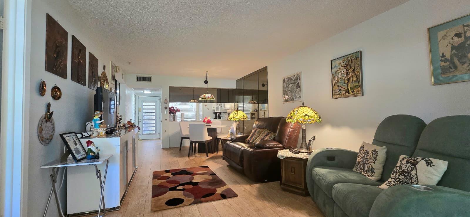 2601 NASSAU Bend E1