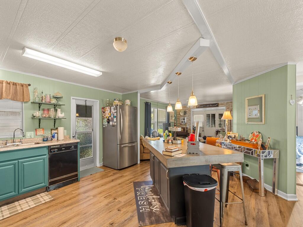 385 Ne Jade Circle Property Photo 15