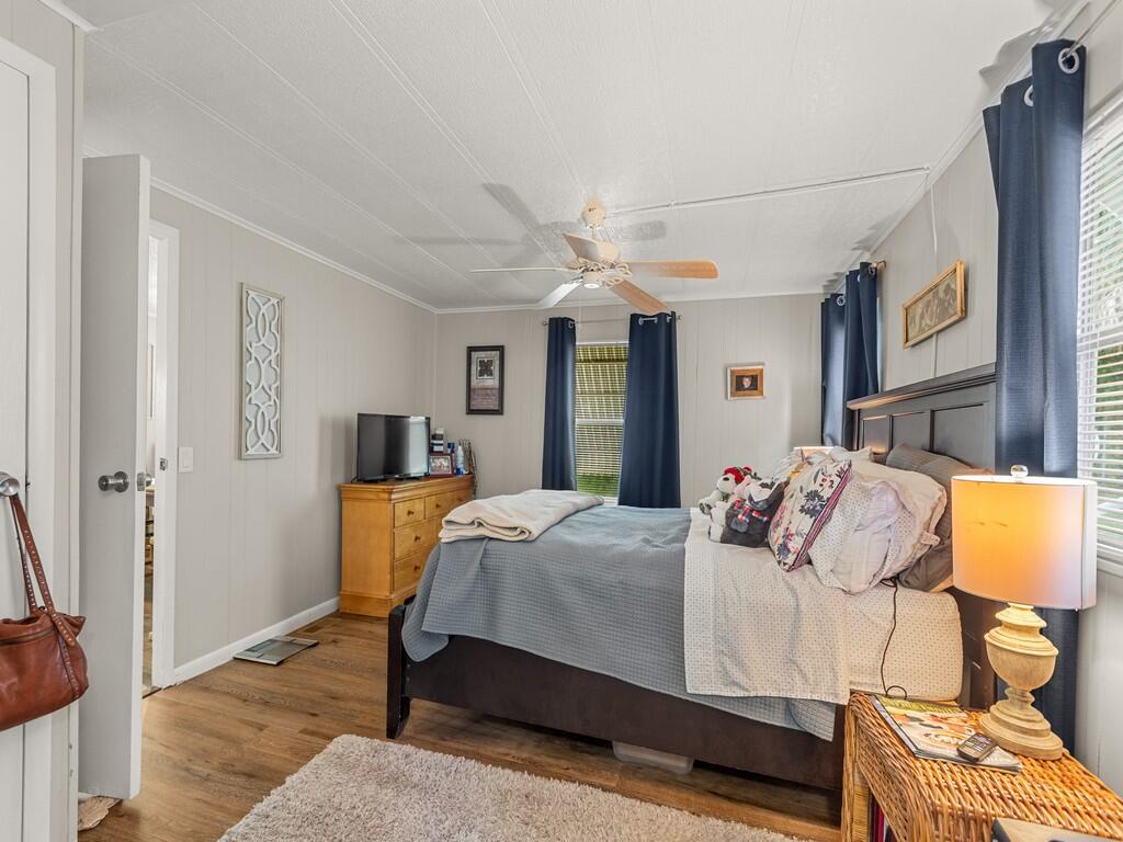 385 Ne Jade Circle Property Photo 23