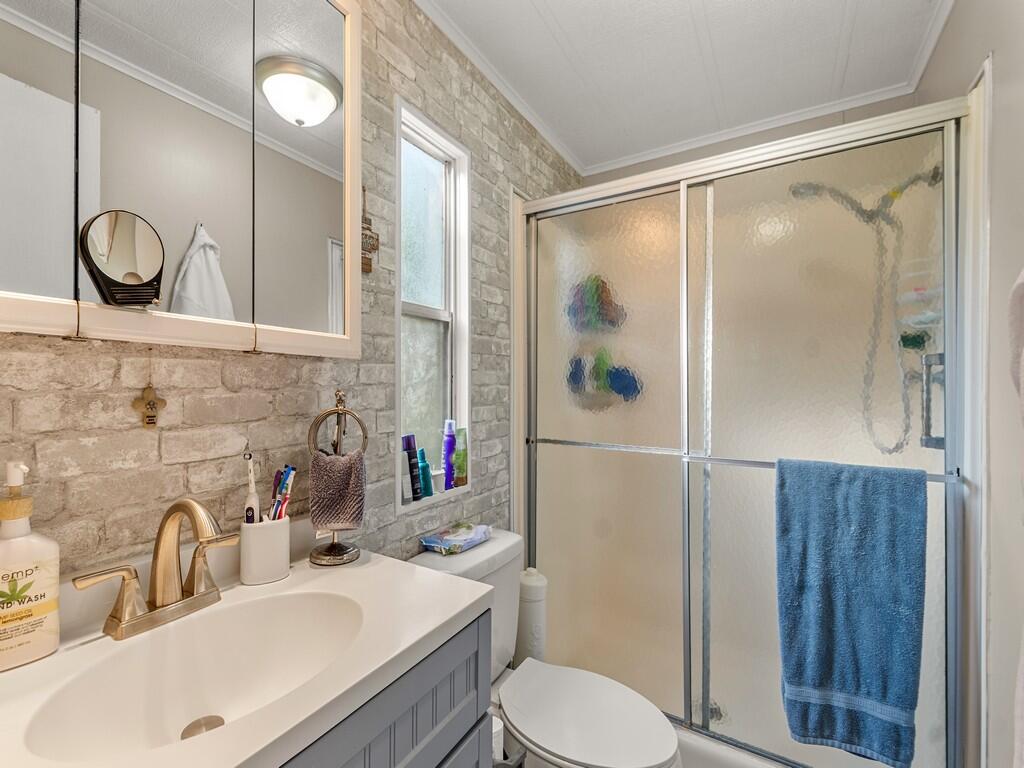 385 Ne Jade Circle Property Photo 24