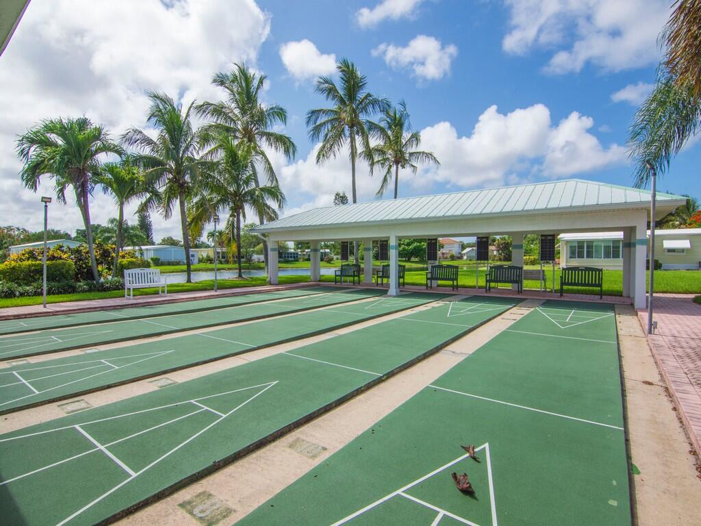 385 Ne Jade Circle Property Photo 40