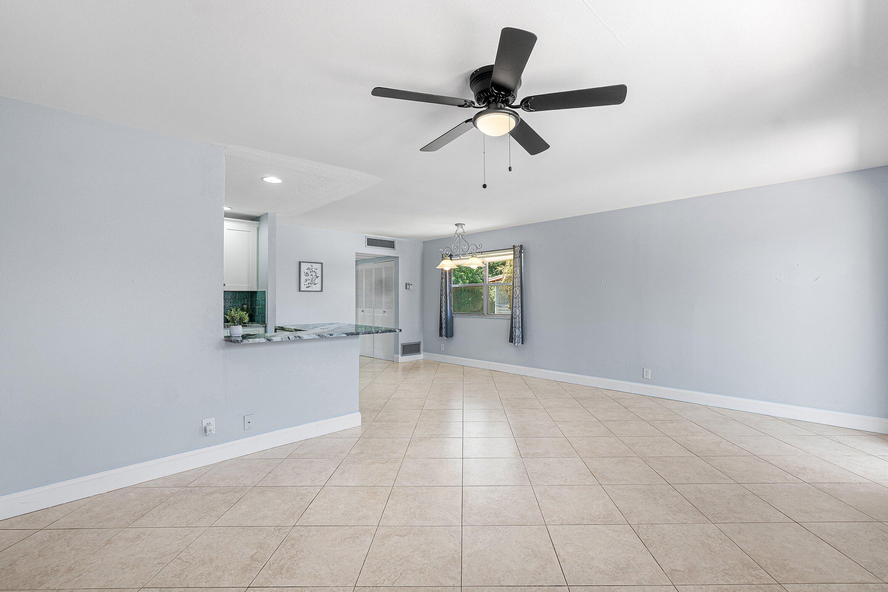 566 Saxony L Property Photo 2