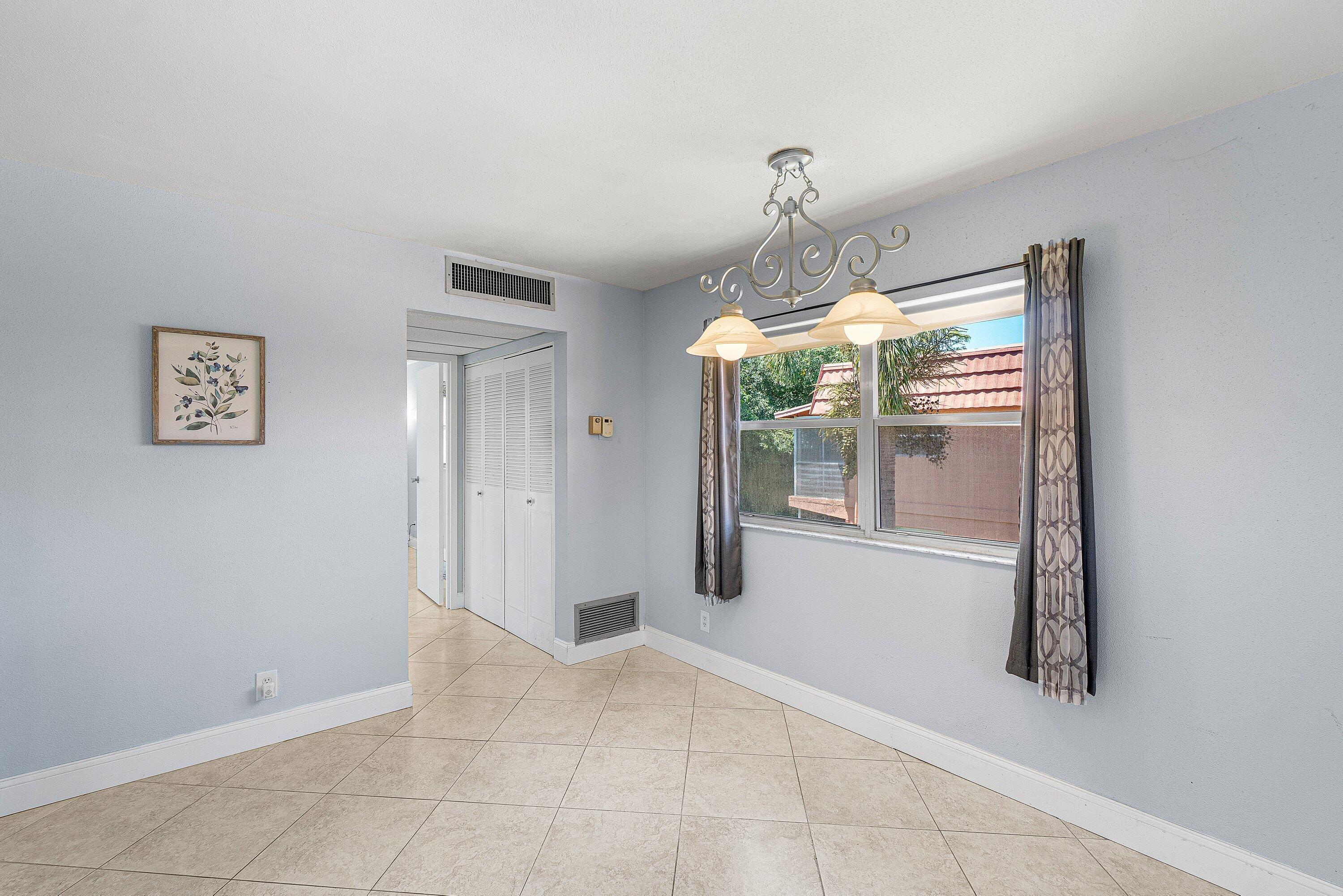 566 Saxony L Property Photo 14