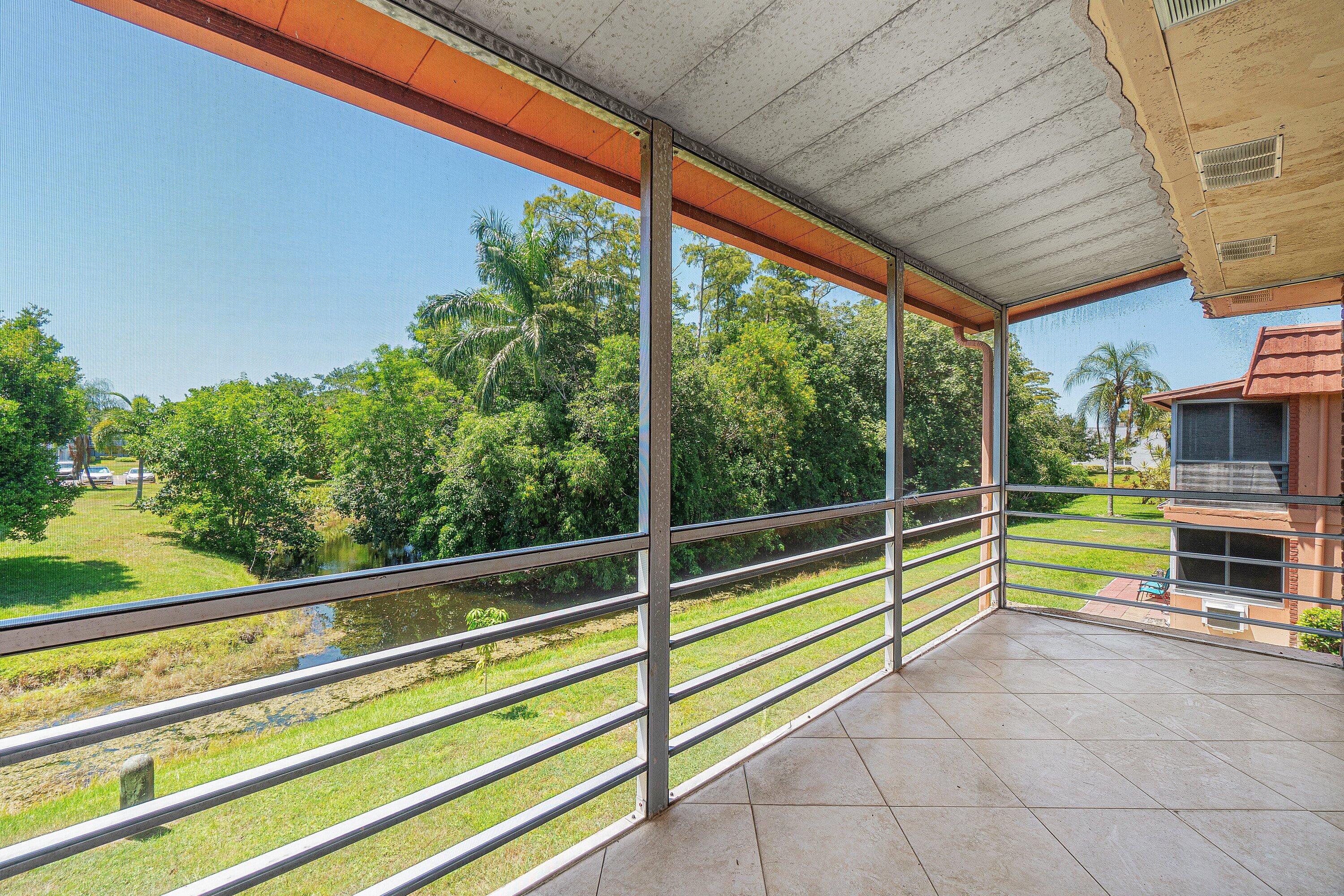 566 Saxony L Property Photo 25