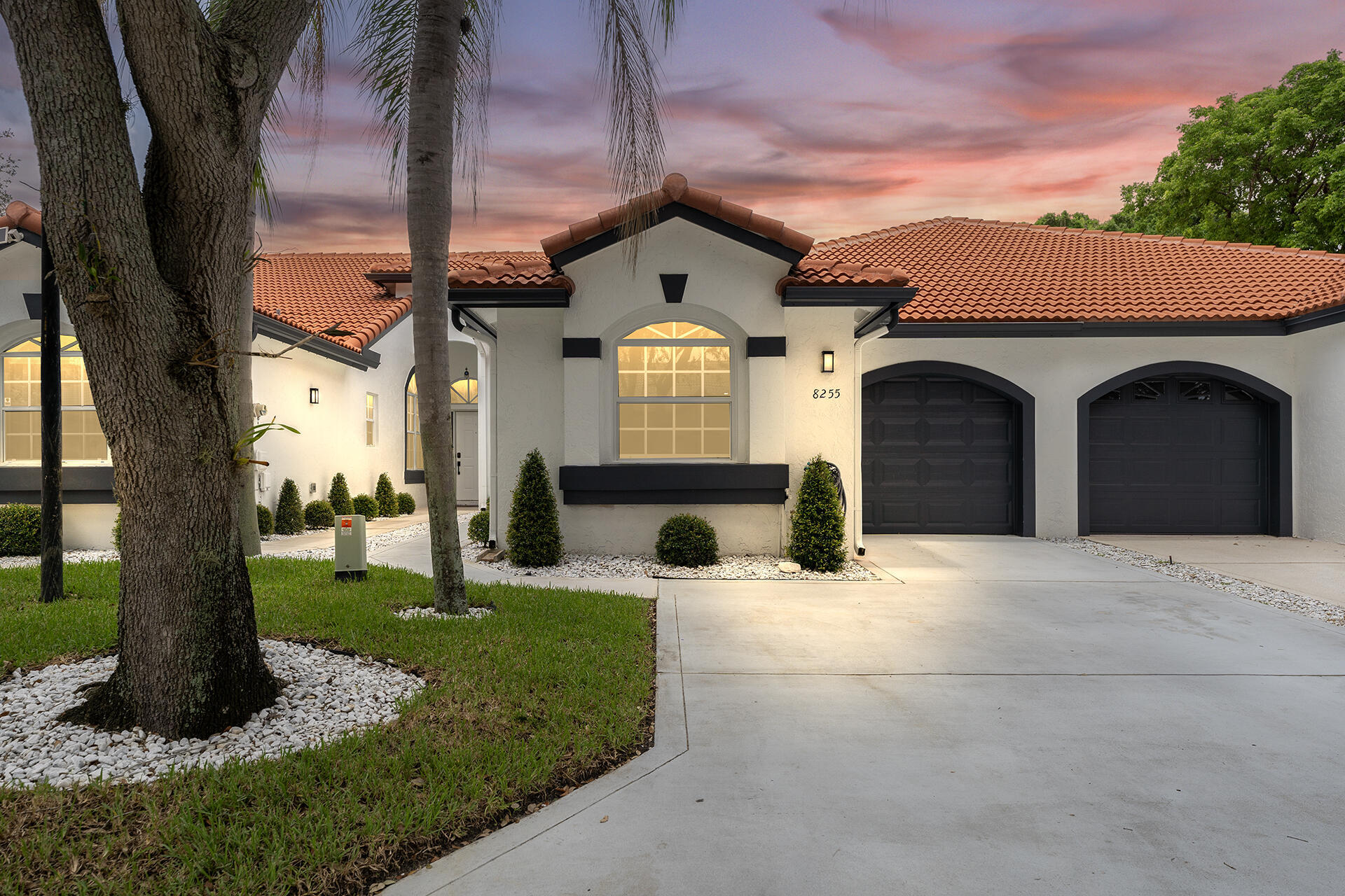 8255 Via Bella Property Photo 1