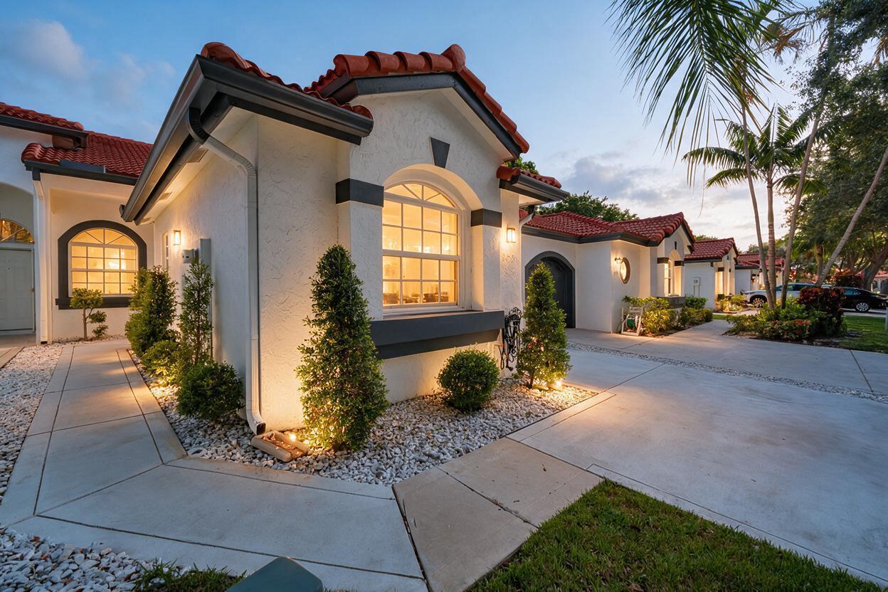 8255 Via Bella Property Photo 1