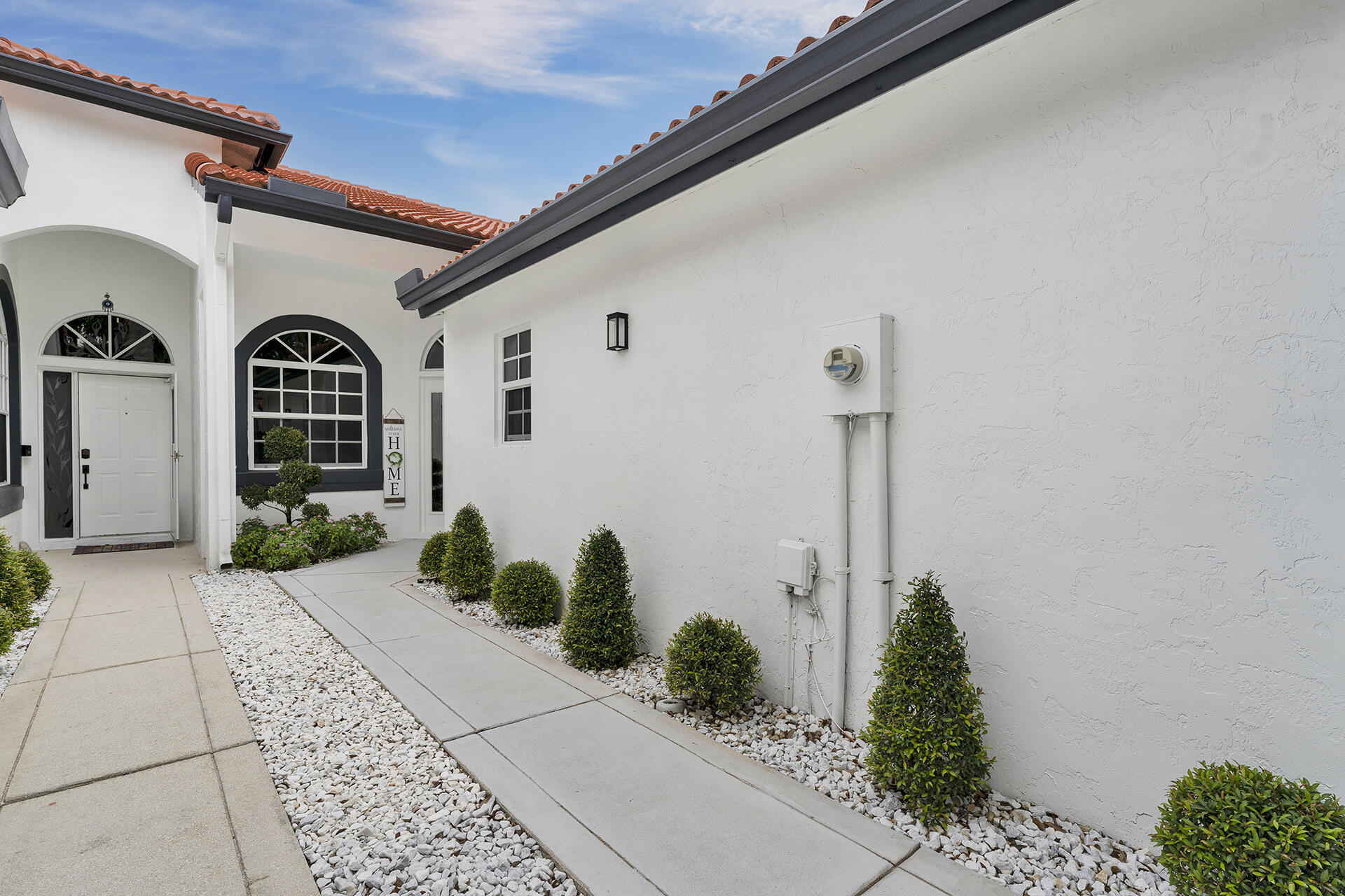 8255 Via Bella Property Photo 5