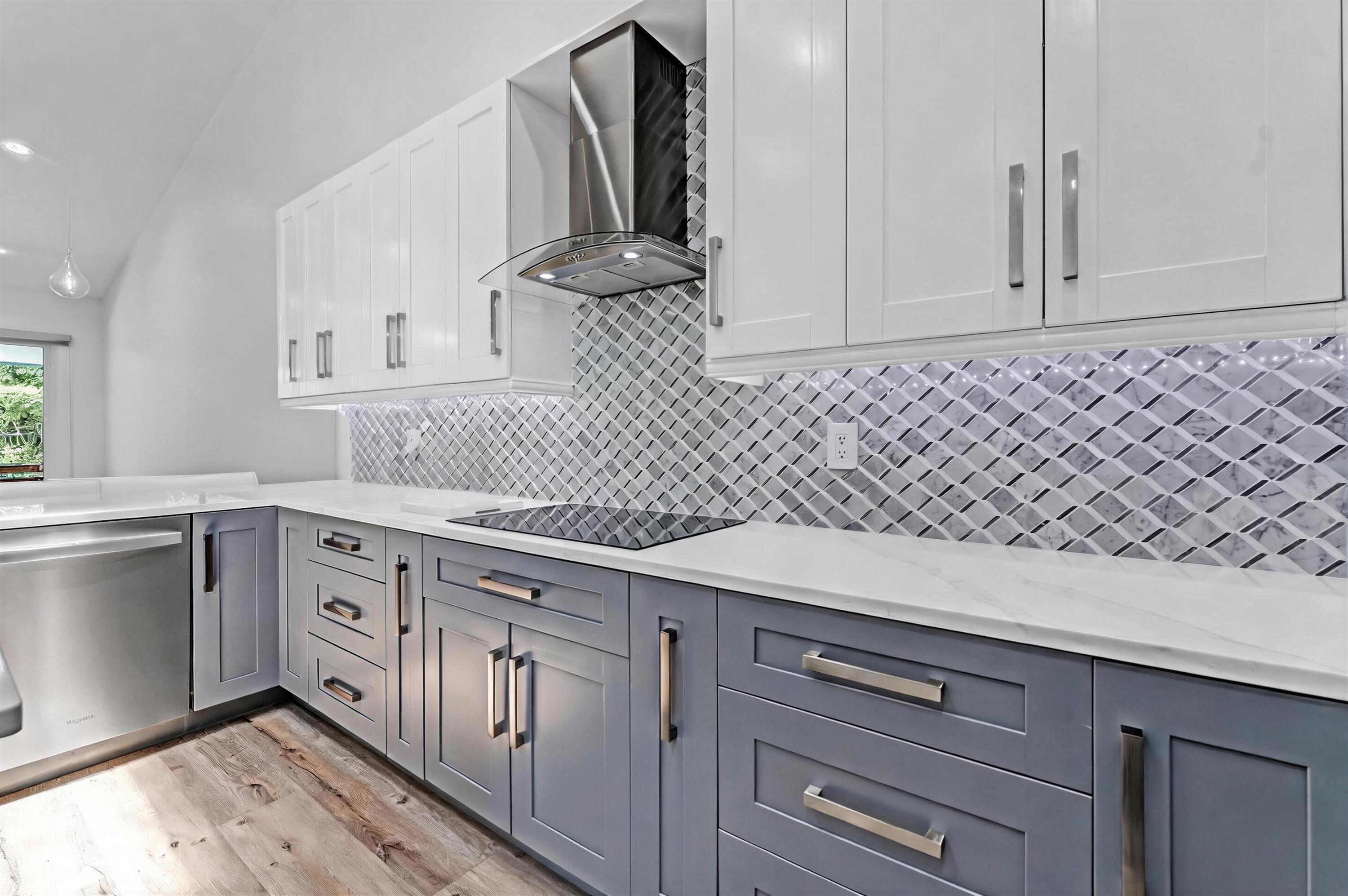8255 Via Bella Property Photo 11