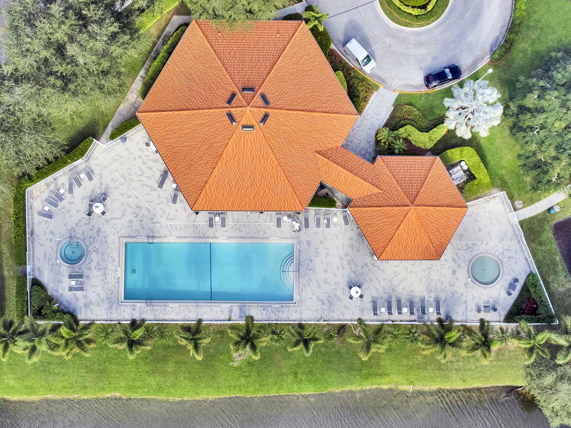 8255 Via Bella Property Photo 53