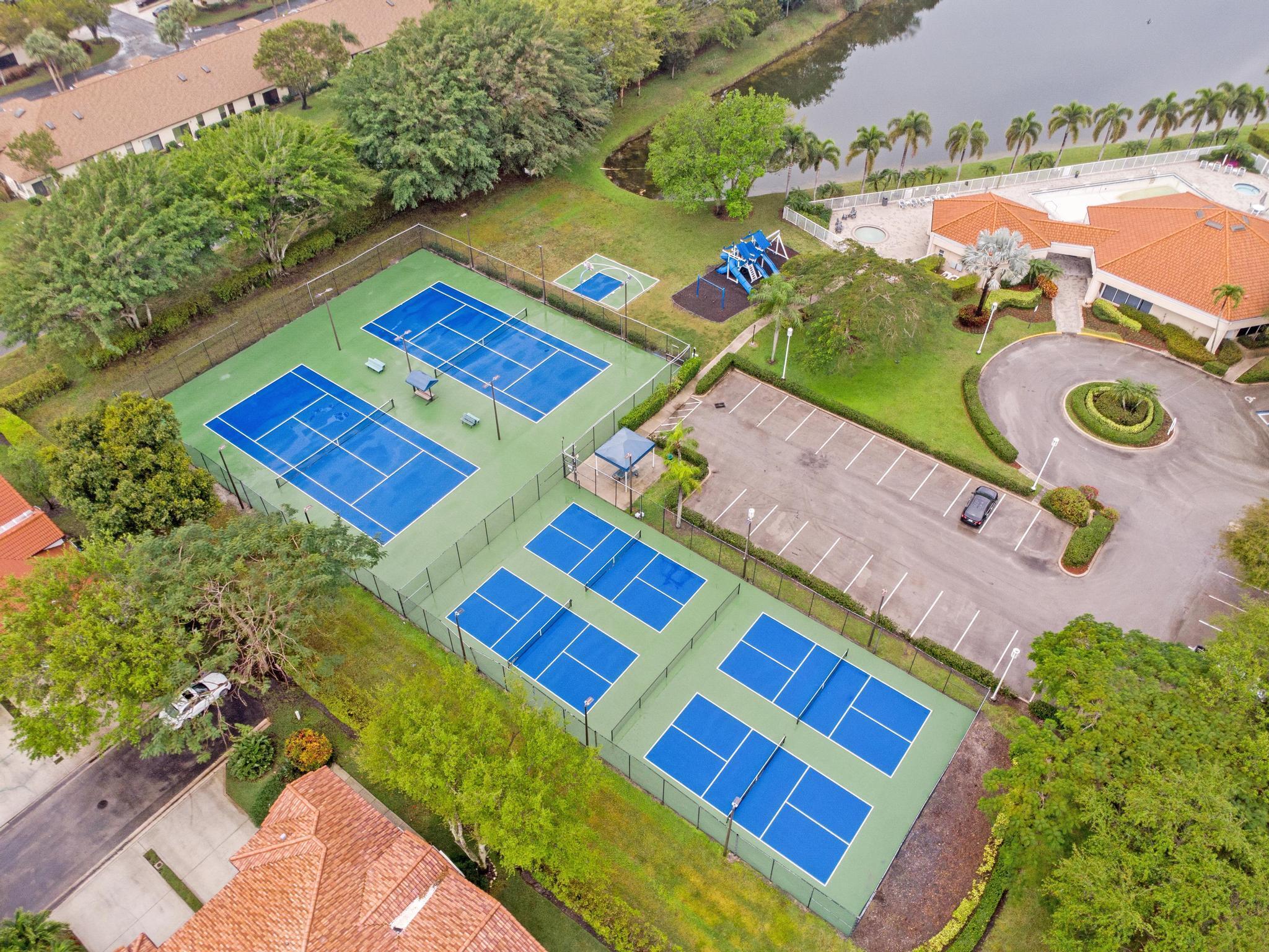 8255 Via Bella Property Photo 64