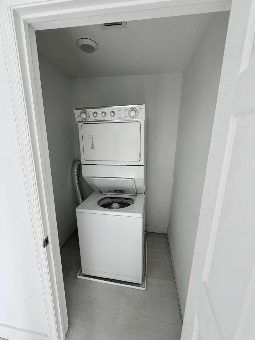7516 Ne 1 Avenue 302 Property Photo 10
