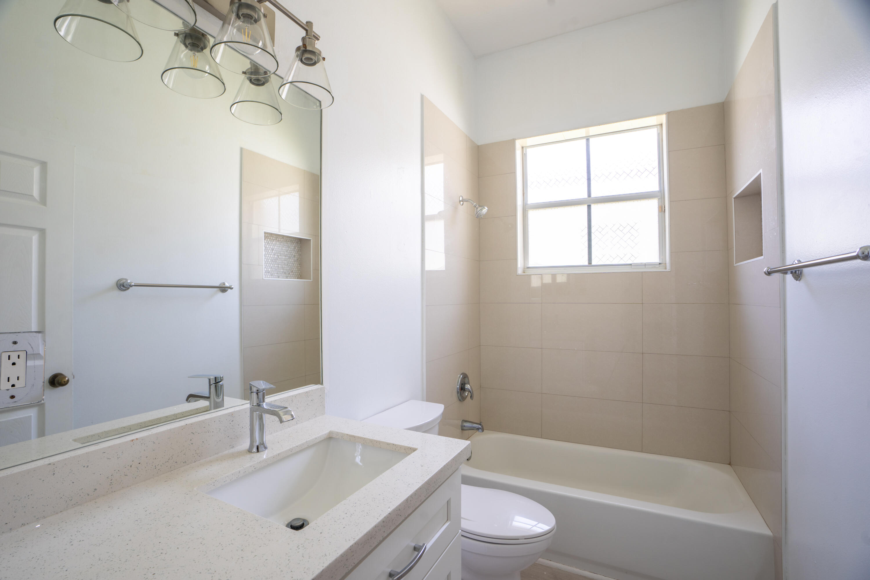 1002 Lavender Circle Property Photo 10