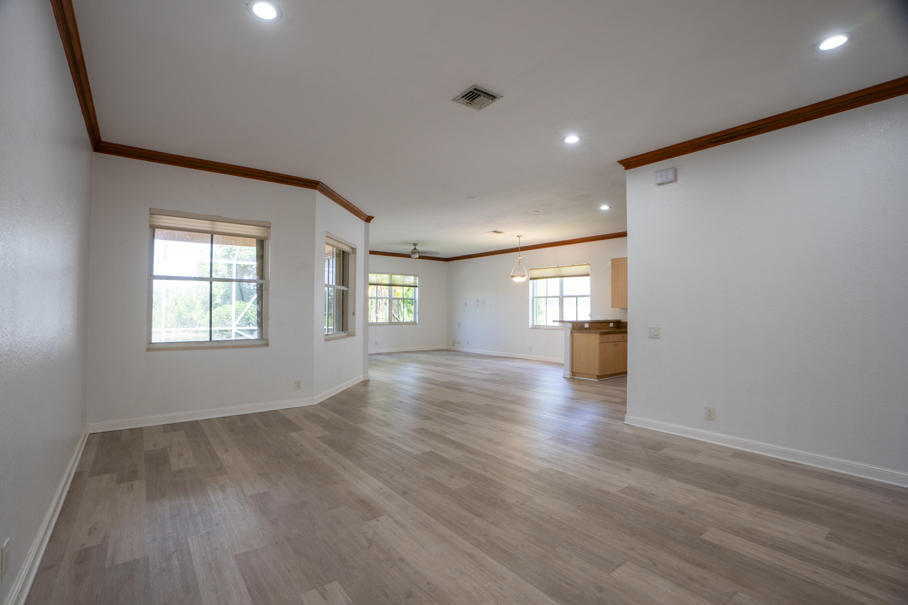 1002 Lavender Circle Property Photo 16