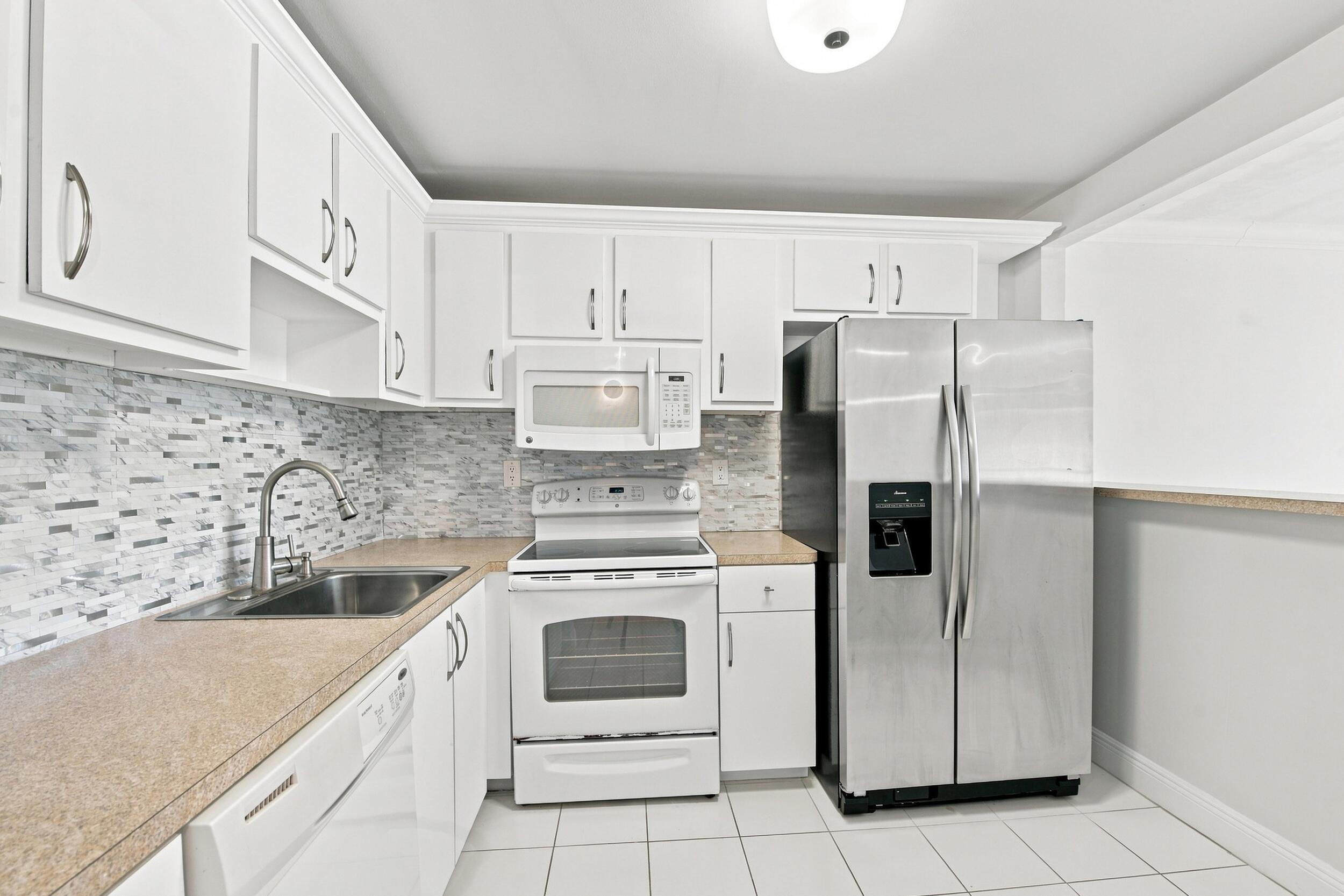 9300 SW 8th Street 219 Property Photo 1