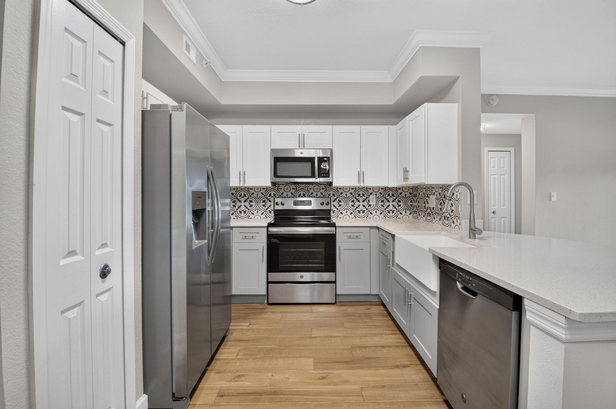 15055 MICHELANGELO Boulevard 102 Property Photo 1